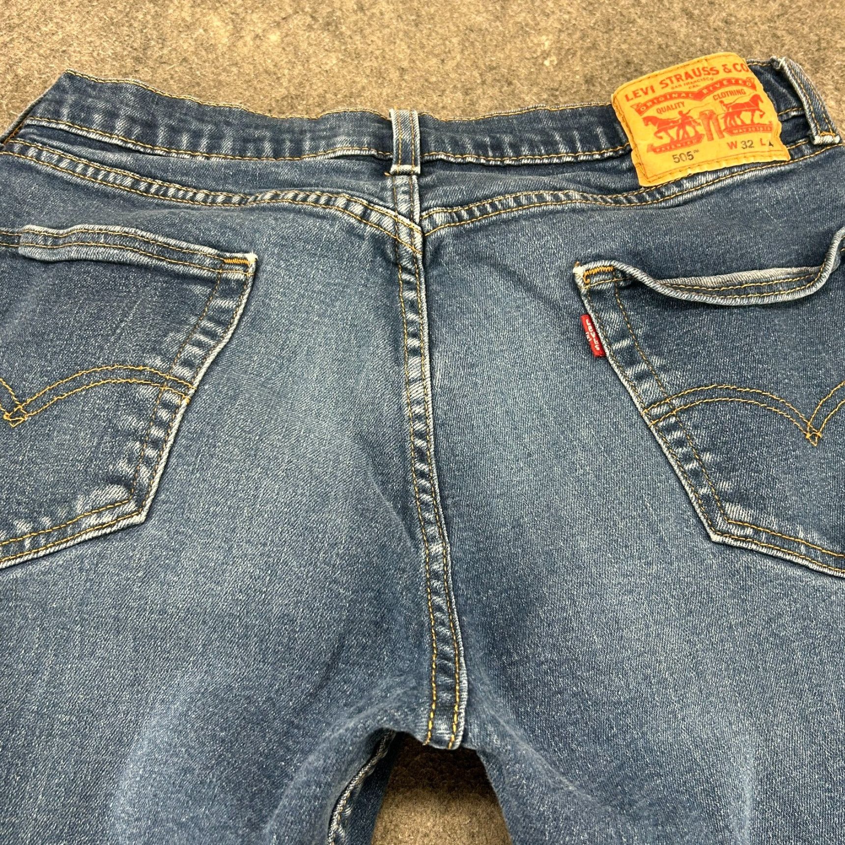 Levi's Levi's 505 Jeans Regular Blue Denim Cotton Stretch 32x34 Straight Classic Dark Wash Mens Regular Rise 10-12 Size US 32 / EU 48 - 7 Thumbnail
