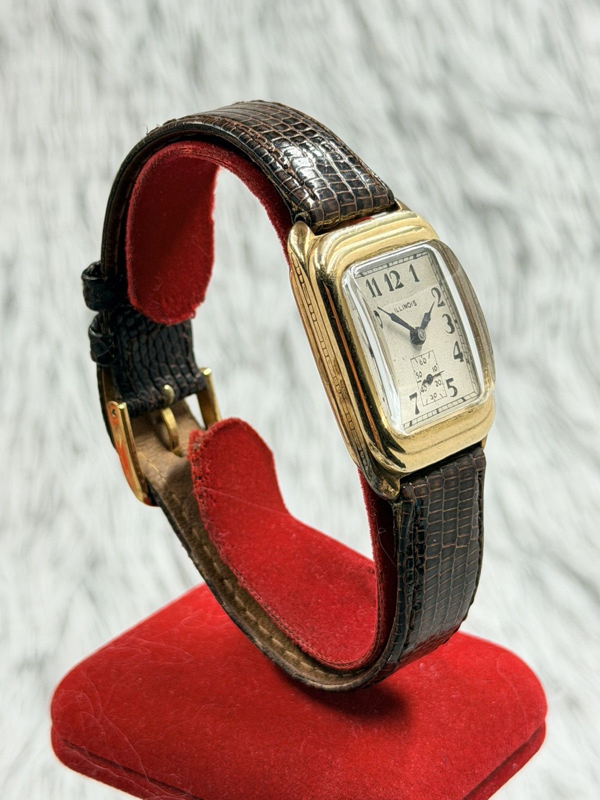 Vintage Vintage 70’s ILLINOIS 14K Gold Filled Manual Unisex Watch Size ONE SIZE - 3 Thumbnail