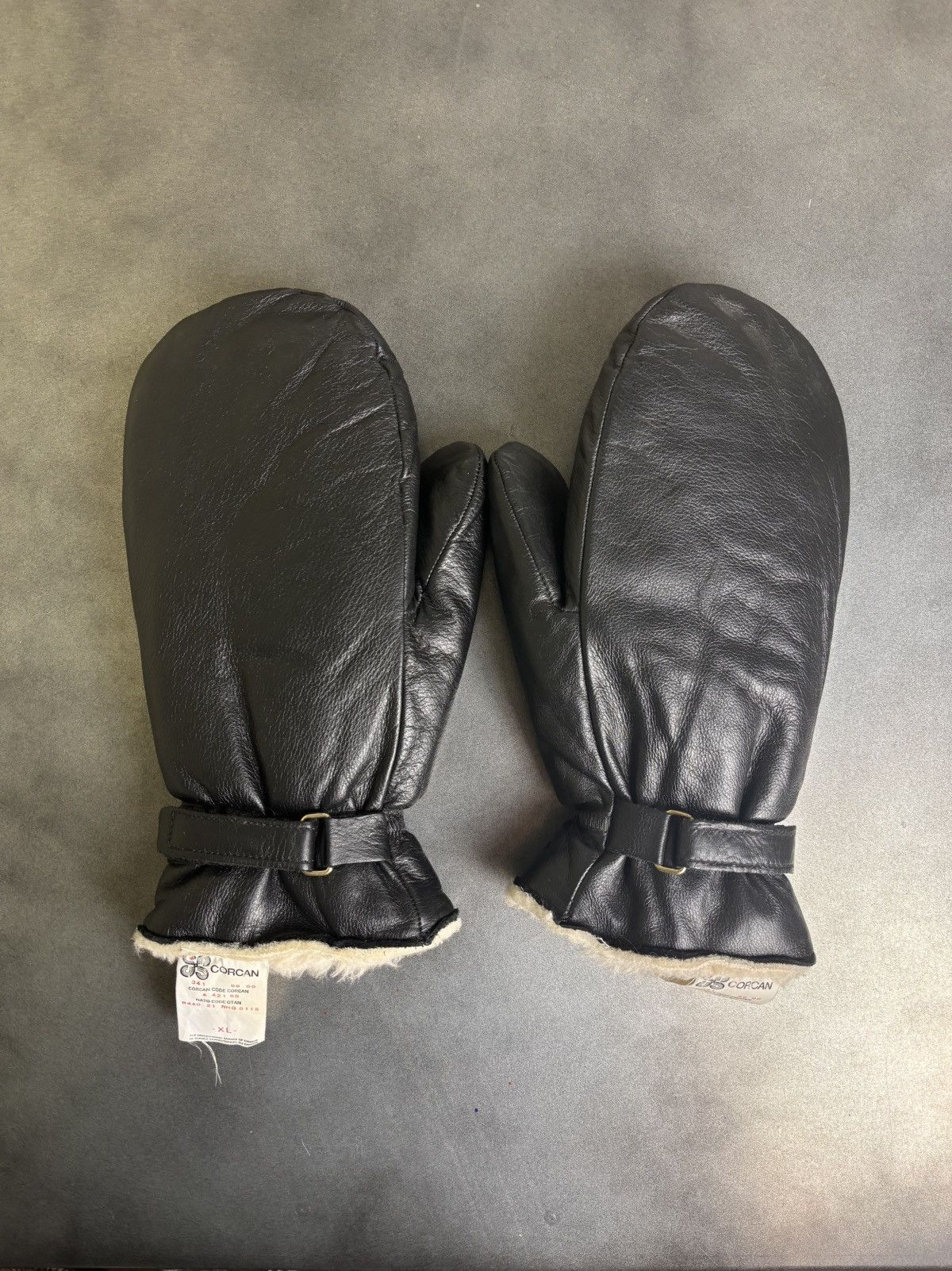 Vintage 1980s Prison Guard Mittens Vintage Shearling Mitts Leather Size ONE SIZE - 1 Thumbnail