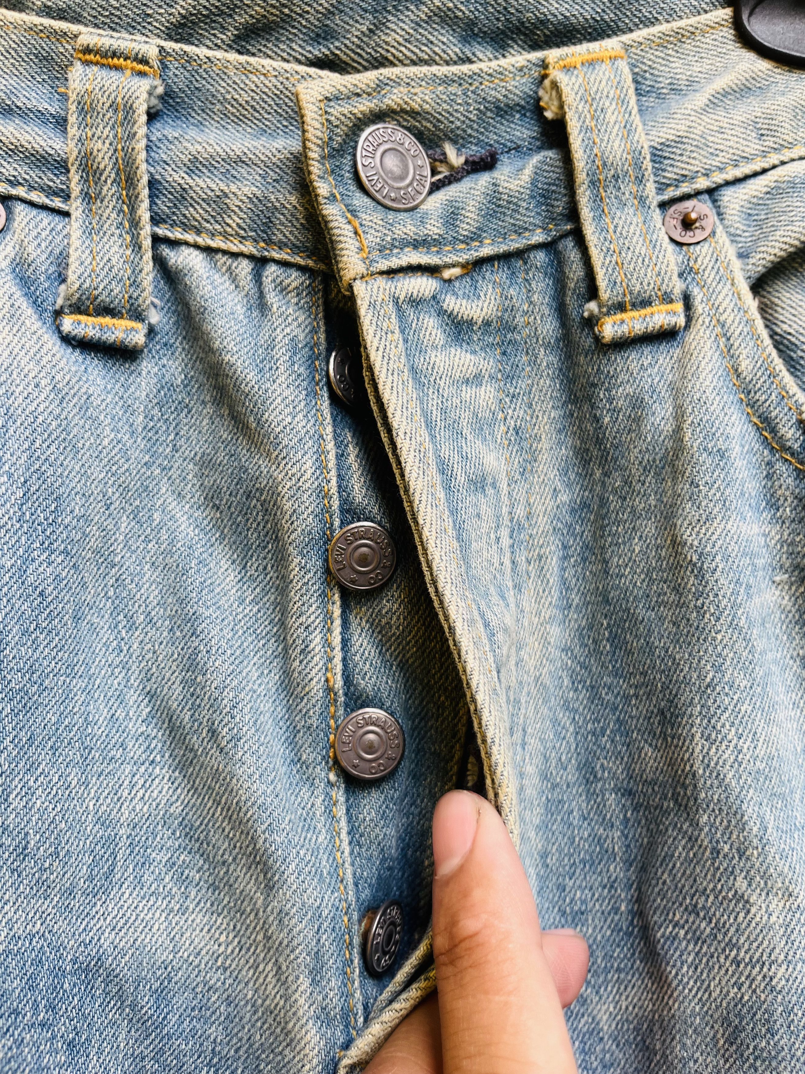 Levi's Vintage Clothing × Vintage Vintage Levis Distressed Designer Fashion Style Size US 28 / EU 44 - 4 Thumbnail