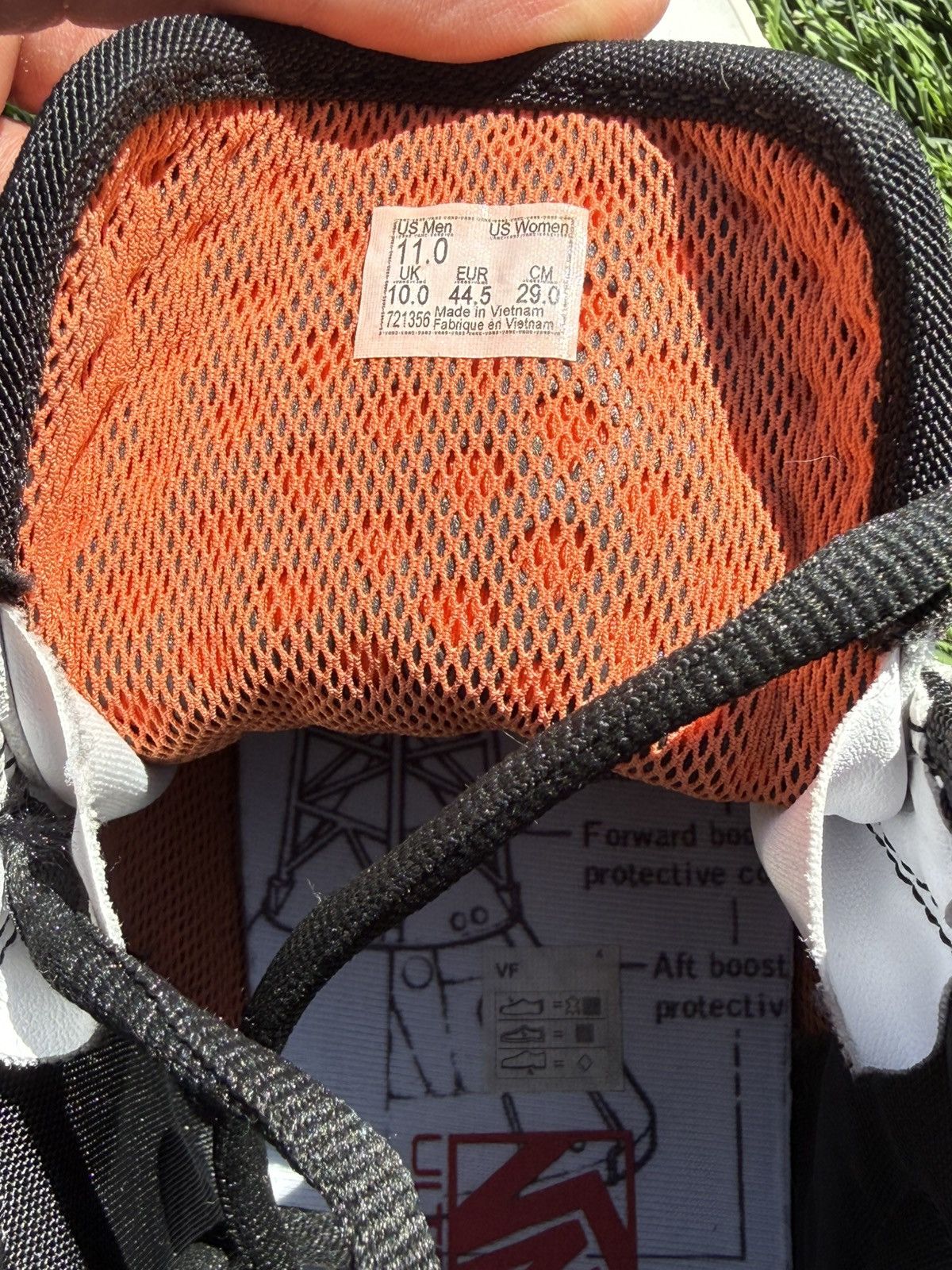 Vans Vans Sk8-Hi NASA Space Voyager Size US 11 / EU 44 - 4 Thumbnail