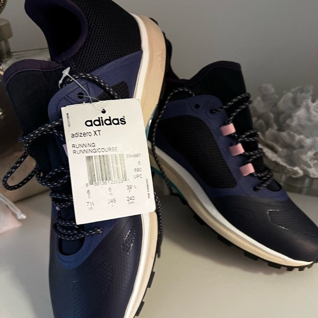 Adidas Adidas NWT Running Shoes for Women. Navy Blue, size 7.5 Size US 7.5 / IT 37.5 - 3 Thumbnail