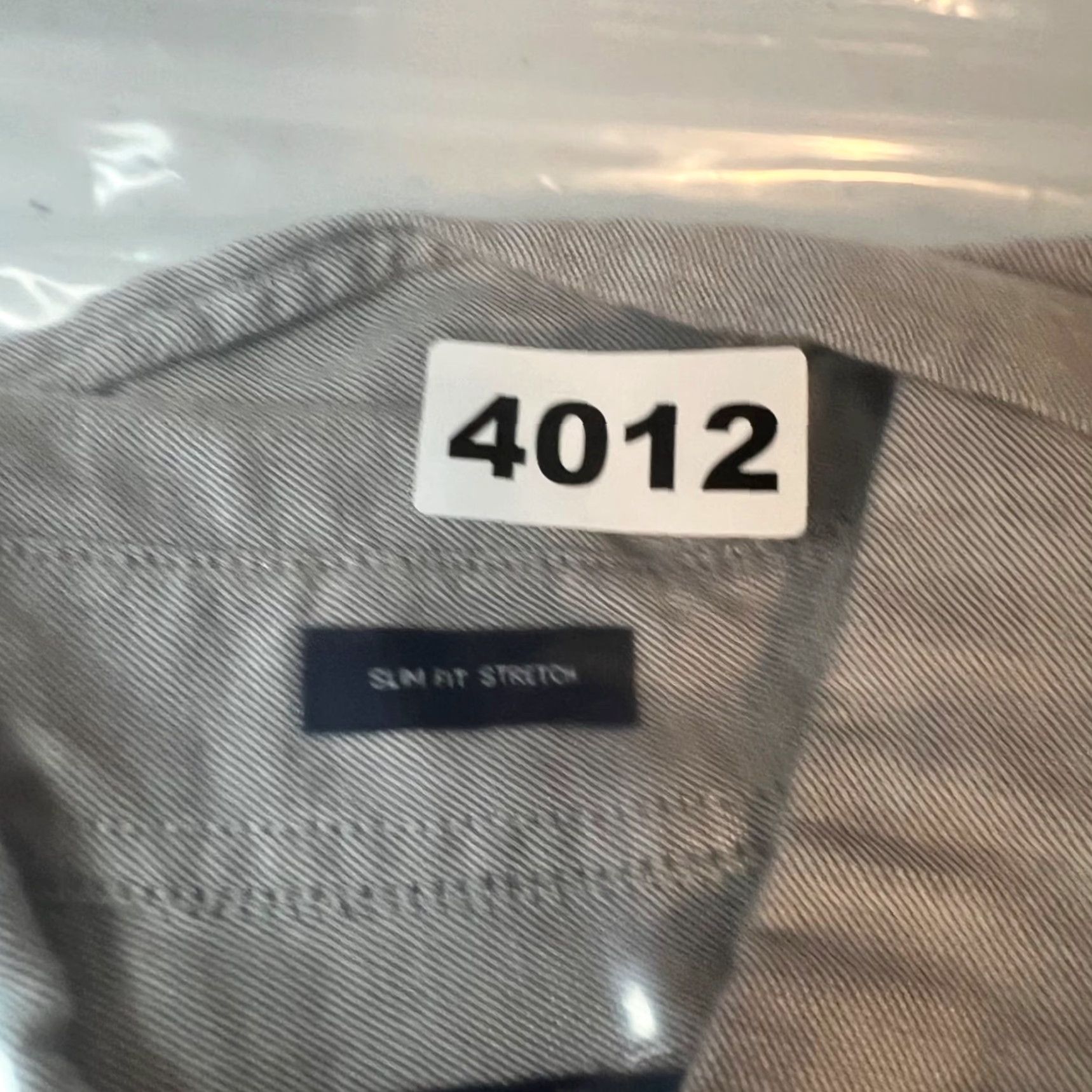 Gap Gap Mens Size Large Long-Sleeve Slim Fit Stretch Shirt Light Gray Size US L / EU 52-54 / 3 - 7 Thumbnail