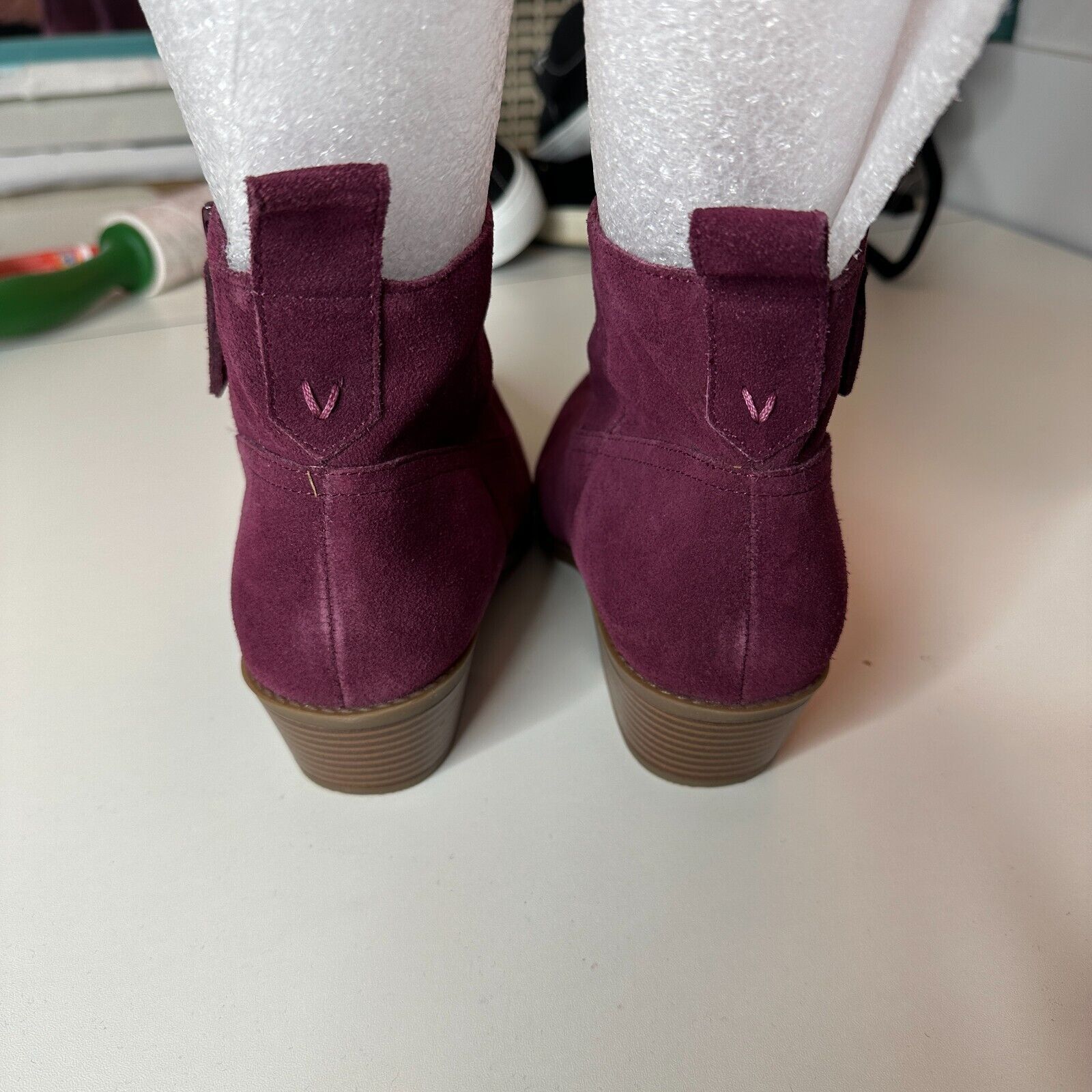 Vionic Vionic Vera Eggplant Suede Ankle Boot Side Zipper Low Heels Size US 8.5 / IT 38.5 - 3 Thumbnail
