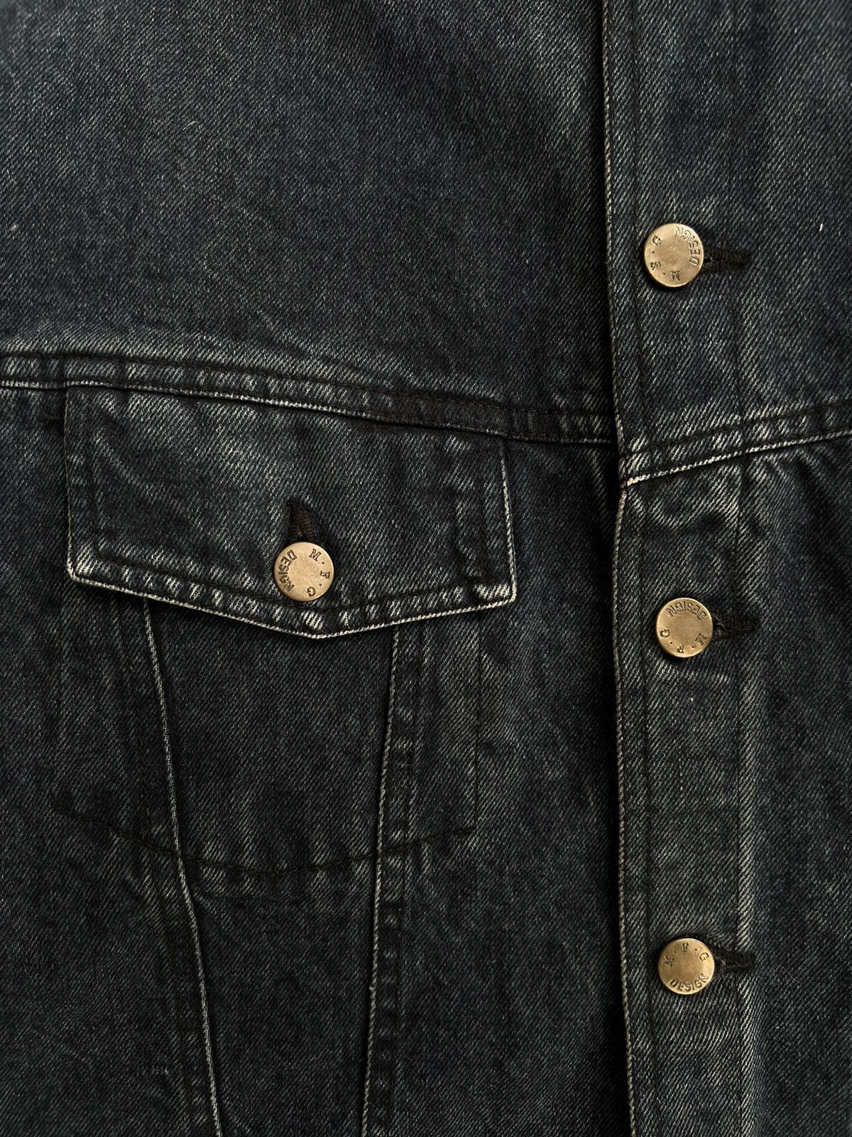 Marithe + Francois Girbaud 1990s Girbaud Blanket Lining Patina Trucker Denim Jacket Size US L / EU 52-54 / 3 - 8 Thumbnail