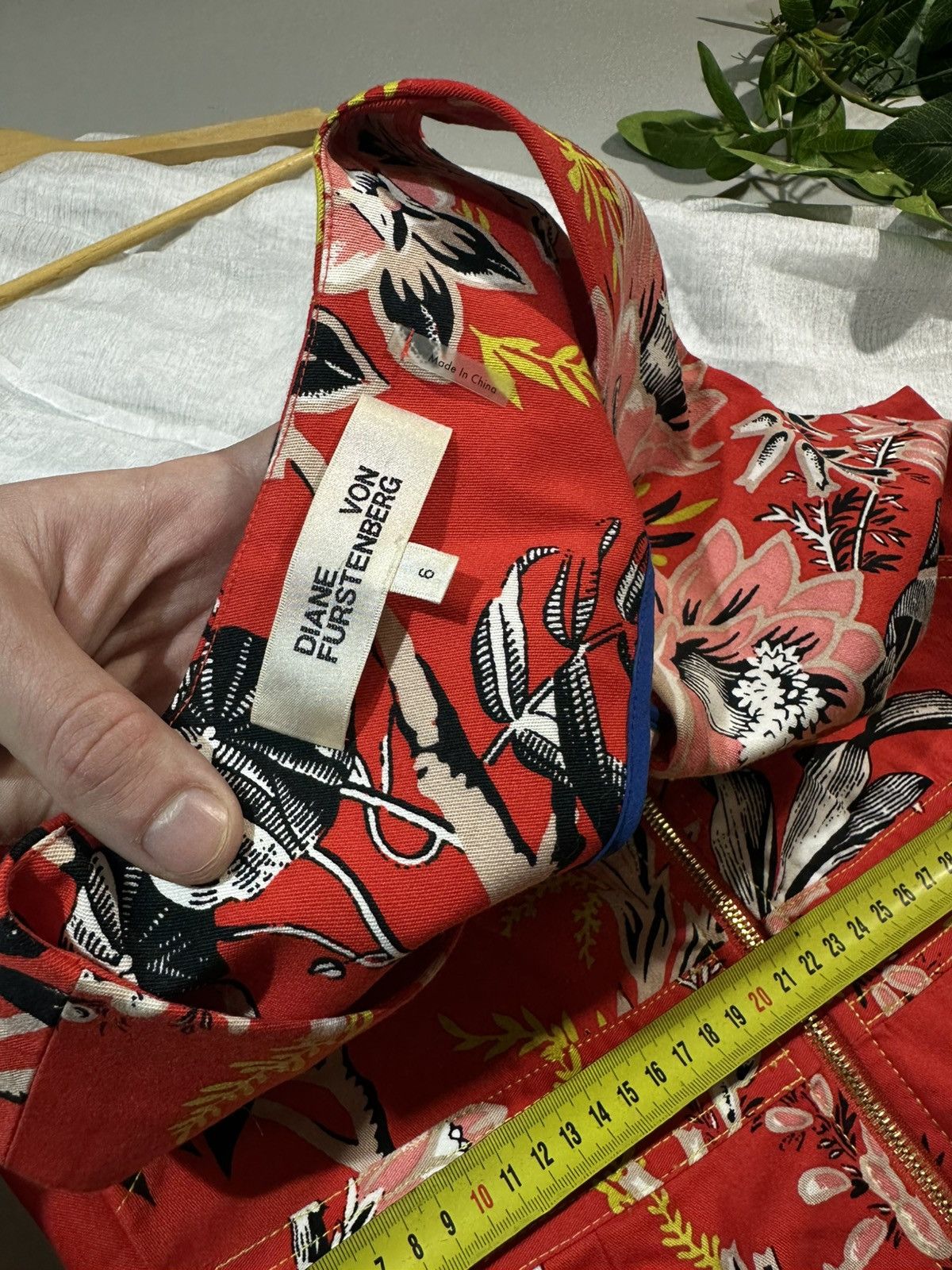 Diane von Furstenberg DVF Red Floral Zip Front Sheath Dress Sz 6 Cotton Stretch Size M / US 6-8 / IT 42-44 - 9 Thumbnail