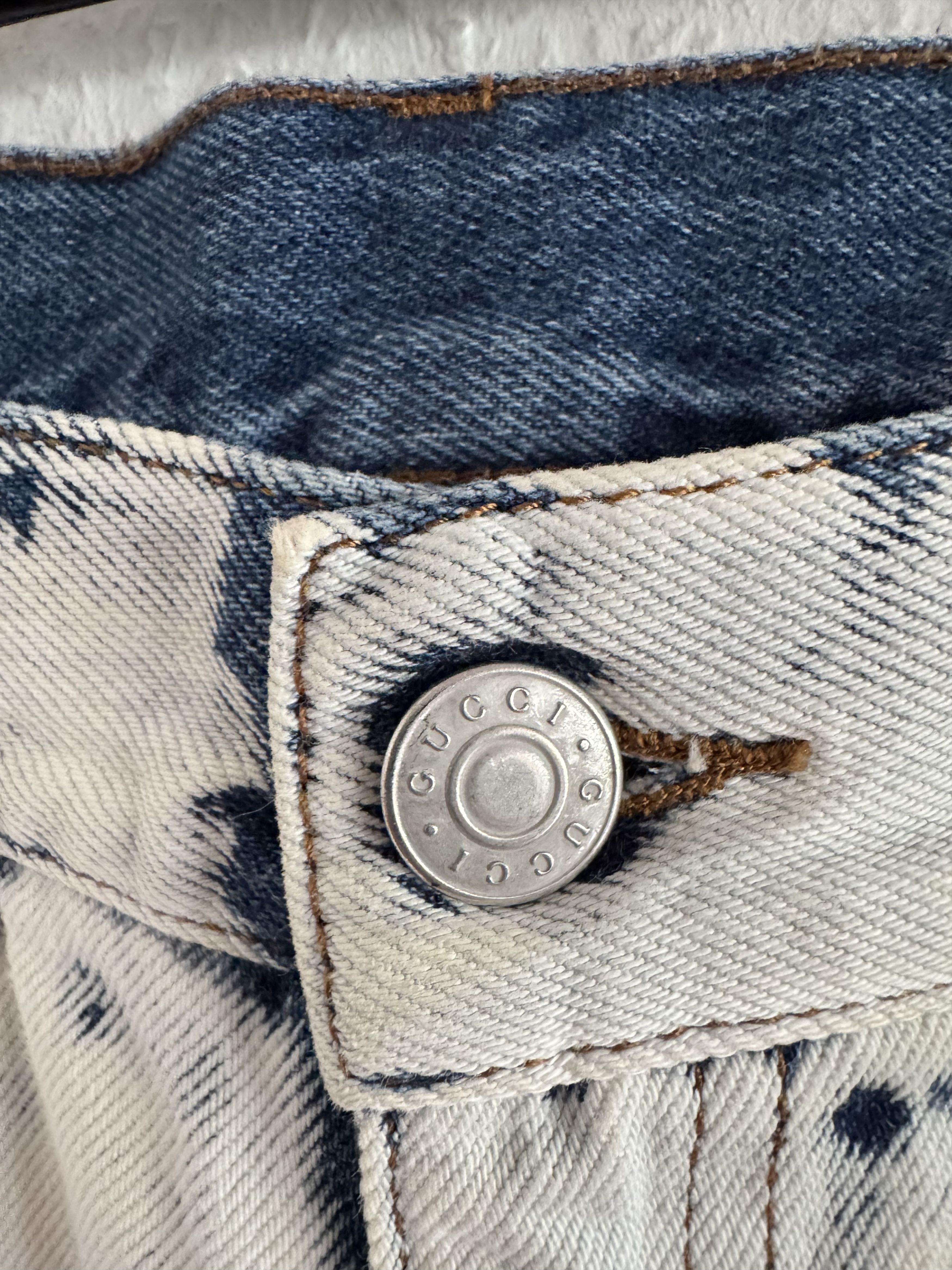 Gucci Bleached Boyfriend Jeans Size US 29 - 8 Thumbnail