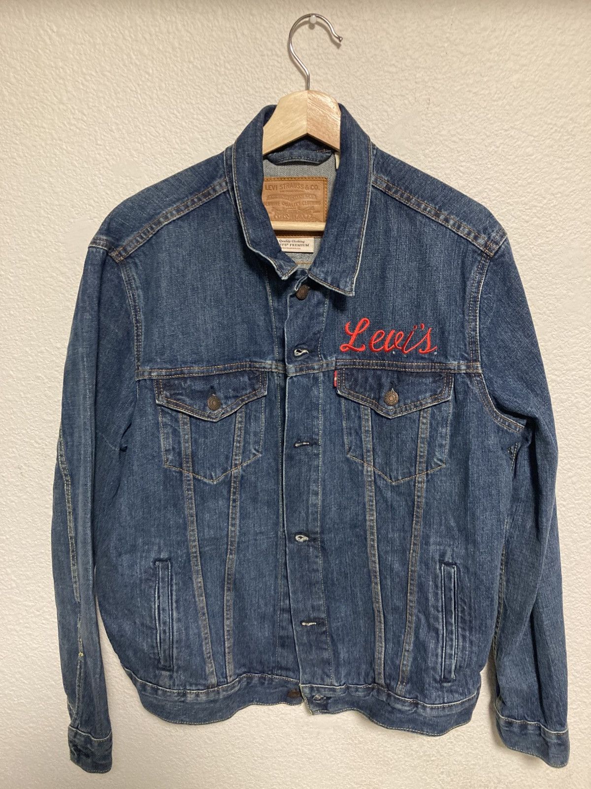 Embroidered levi’s Denim jacket