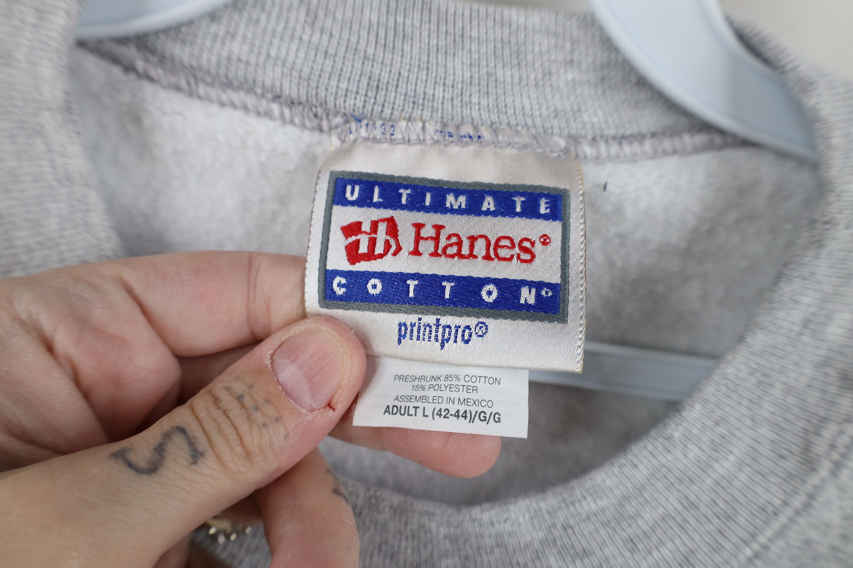 Vintage Vintage Care Service UnitedHealth Group Sweatshirt Gray Size US L / EU 52-54 / 3 - 6 Thumbnail