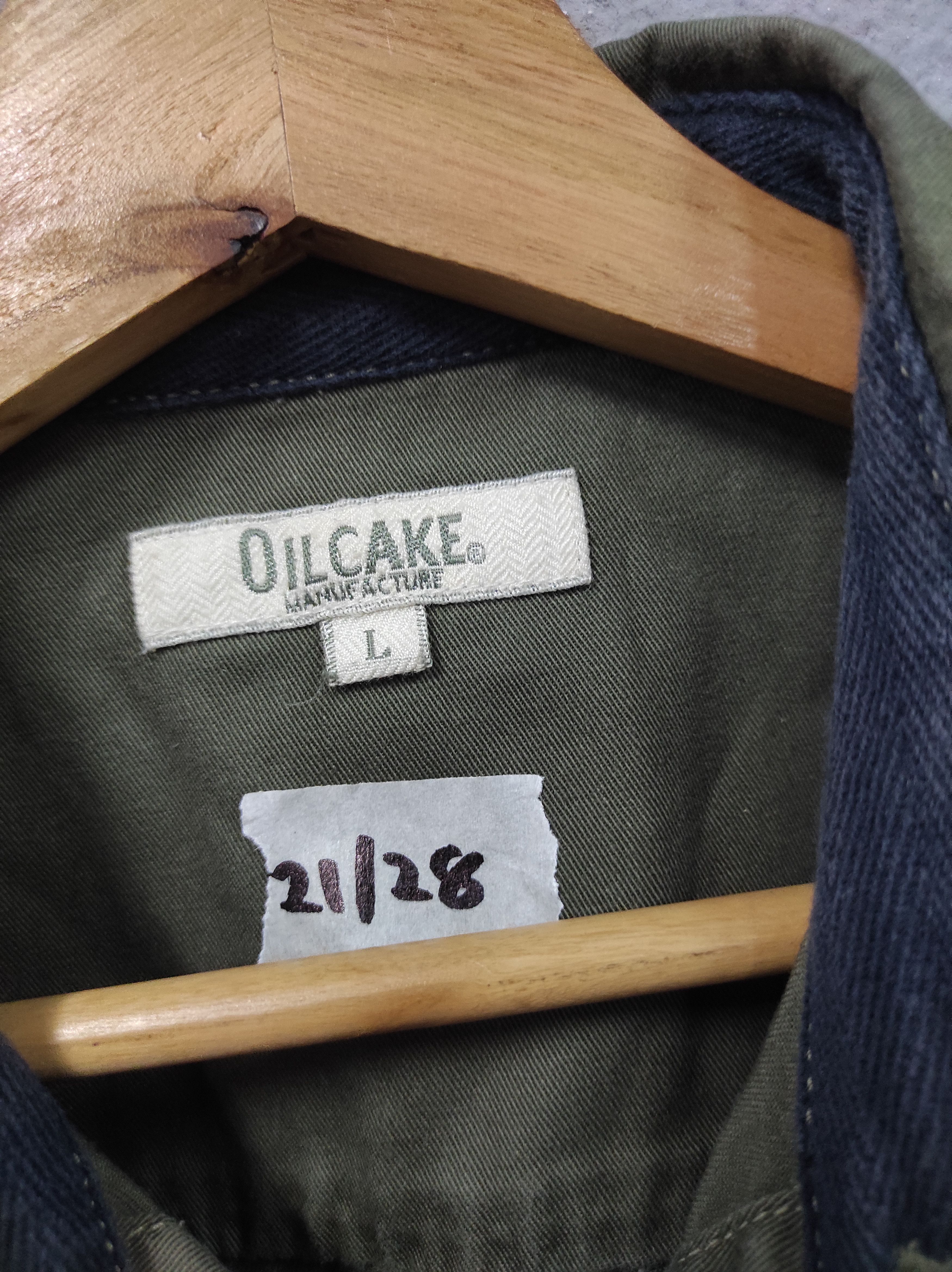 Japanese Brand OILCAKE US AIRFORCE TEN KNIGHT IN A BAR ROOM MILITARY SHIRT Size US L / EU 52-54 / 3 - 8 Thumbnail