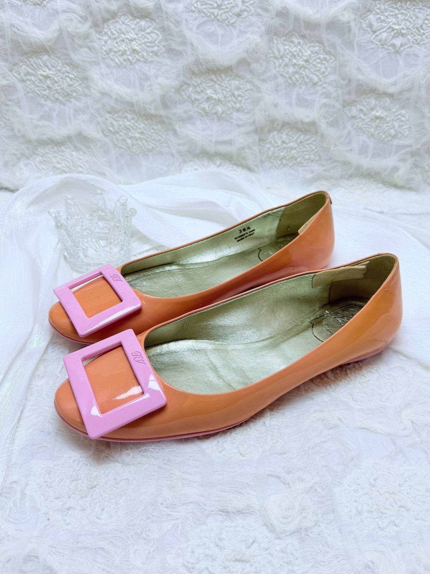 Roger Vivier Roger Vivier Retro Pink Lowtop Sneakers us_6-5 Women Size US 6.5 / IT 36.5 - 1 Thumbnail