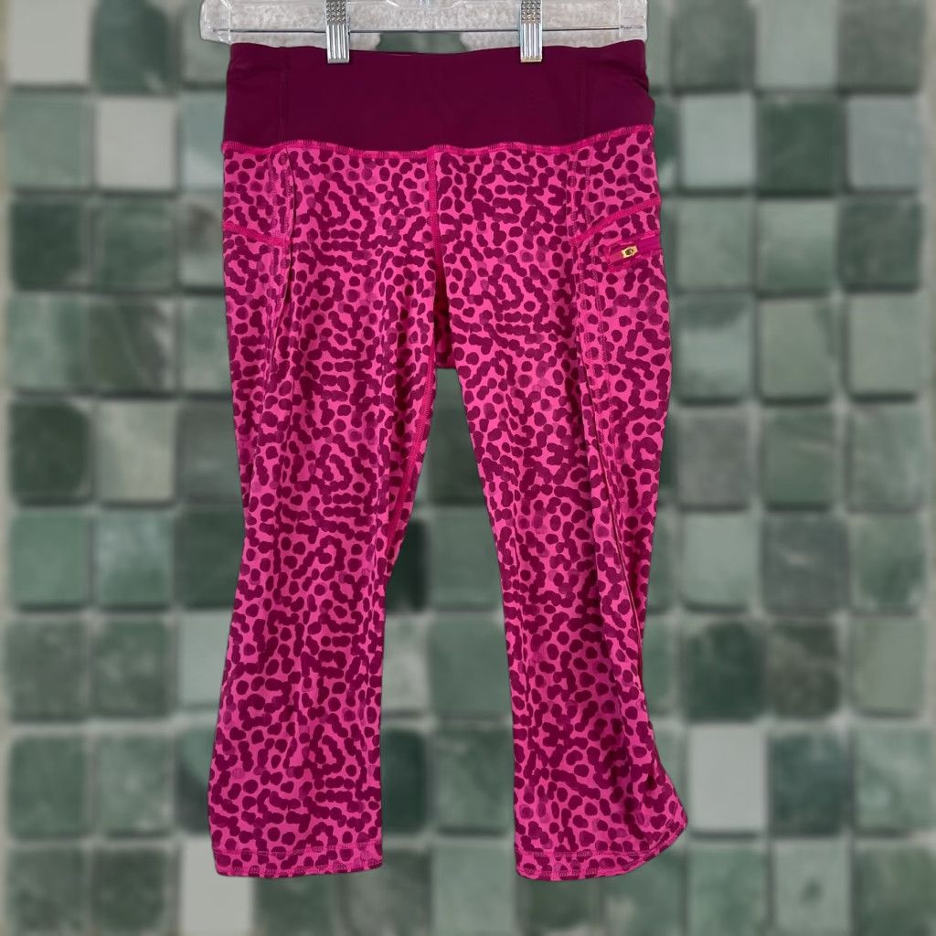 Lululemon Lululemon Speed Crop Leggings Womens Size 4 Spotted Magenta Cropped Play Athleisure Comfort Pockets Size S / US 4 / IT 40 - 1 Thumbnail