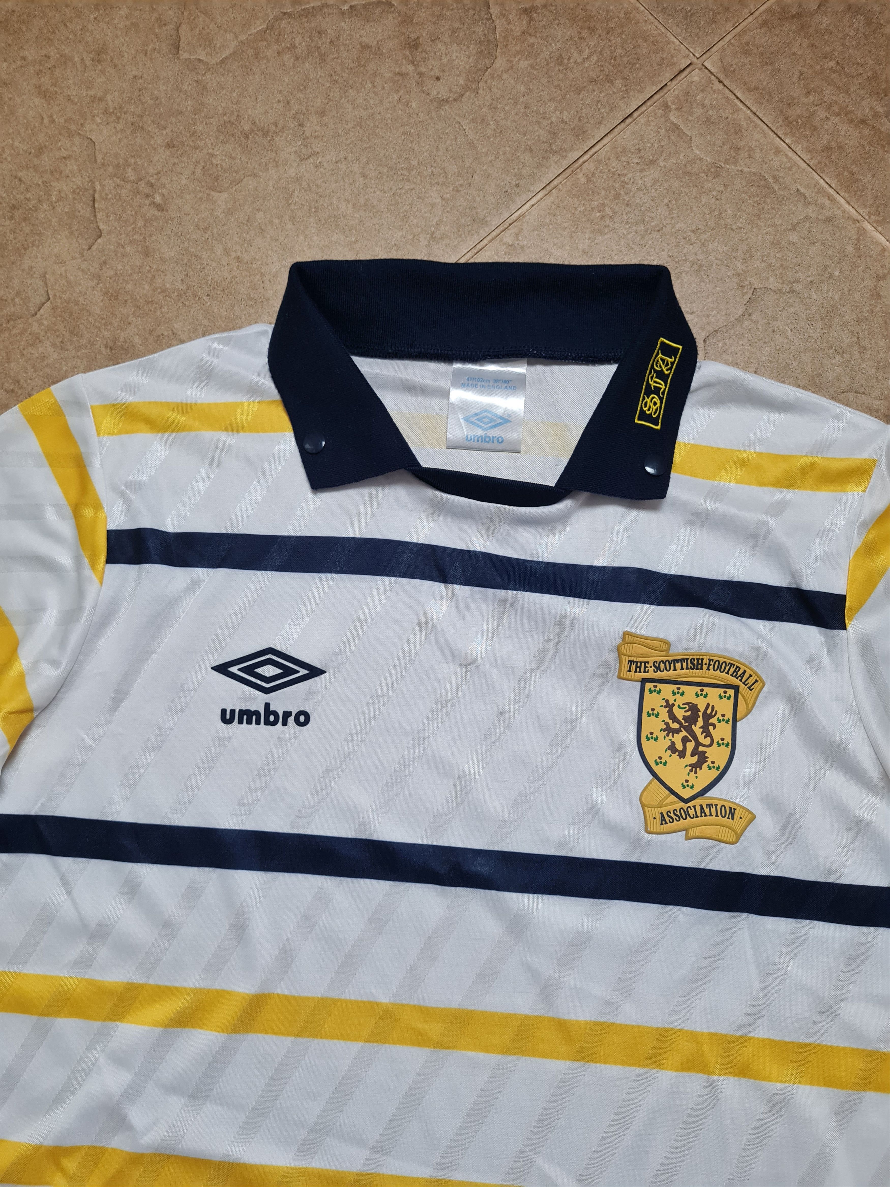 Umbro Scotland National Team Umbro 1988/89/90 Away Shirt Size US M / EU 48-50 / 2 - 6 Thumbnail