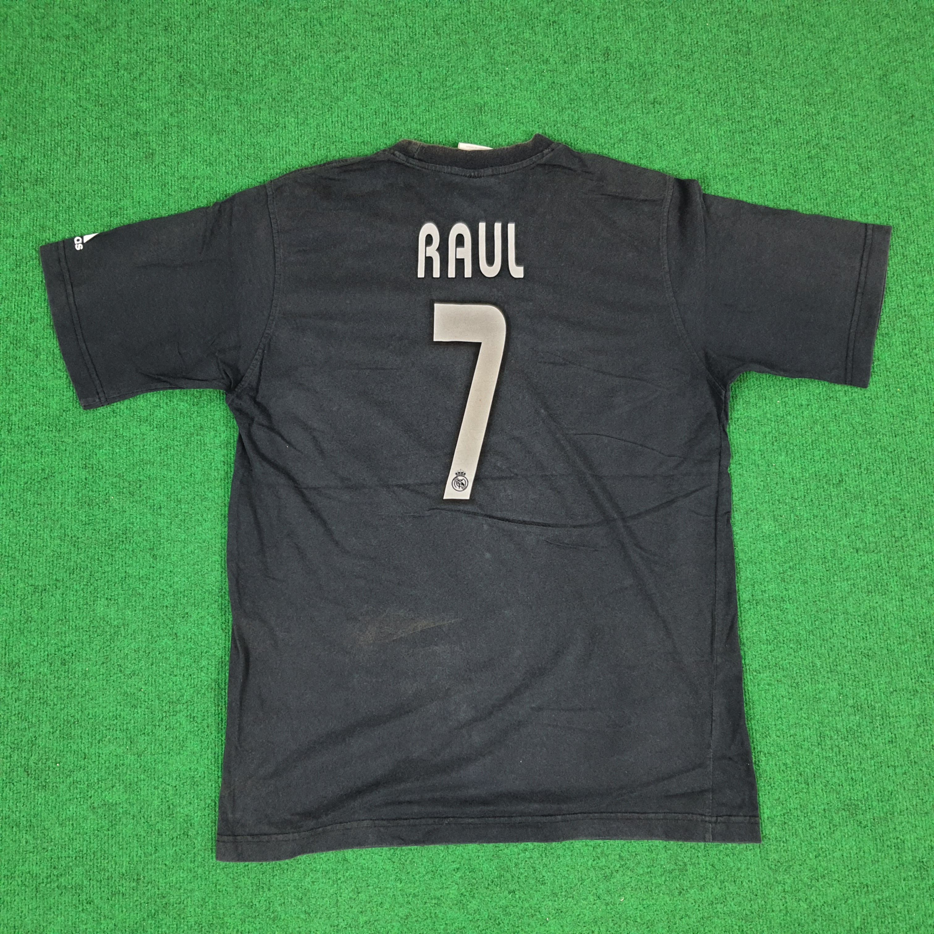 Adidas × Vintage Vintage Raul no.7 Real Madrid Adidas Soccer T-shirt Size US M / EU 48-50 / 2 - 3 Thumbnail