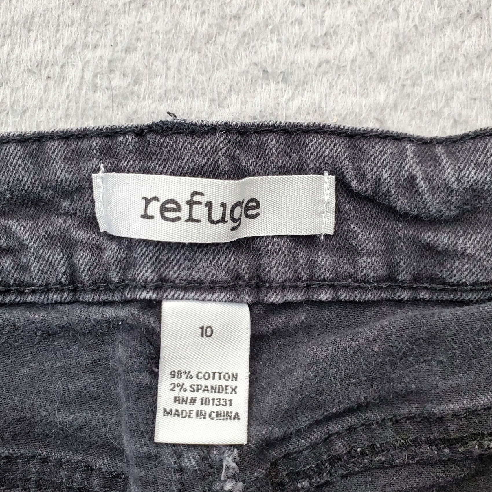 Denime Refuge Cut-Off Shorts Women Size 10 Black Denim Dark Wash Distressed Frayed Hem Size 32" / US 10 / IT 46 - 6 Thumbnail