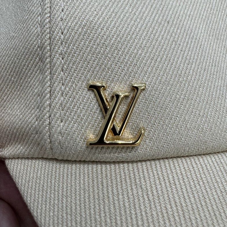 Louis Vuitton Louis Vuitton Hot style presbyopia gold logo curved brim ha Size ONE SIZE - 6 Thumbnail