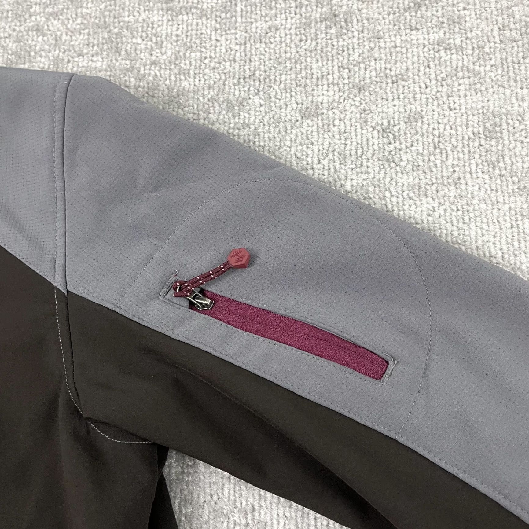 Black Diamond Black Diamond Double Diamond Jacket Womens Medium Hooded Softshell Skiing Coat Size M / US 6-8 / IT 42-44 - 7 Thumbnail