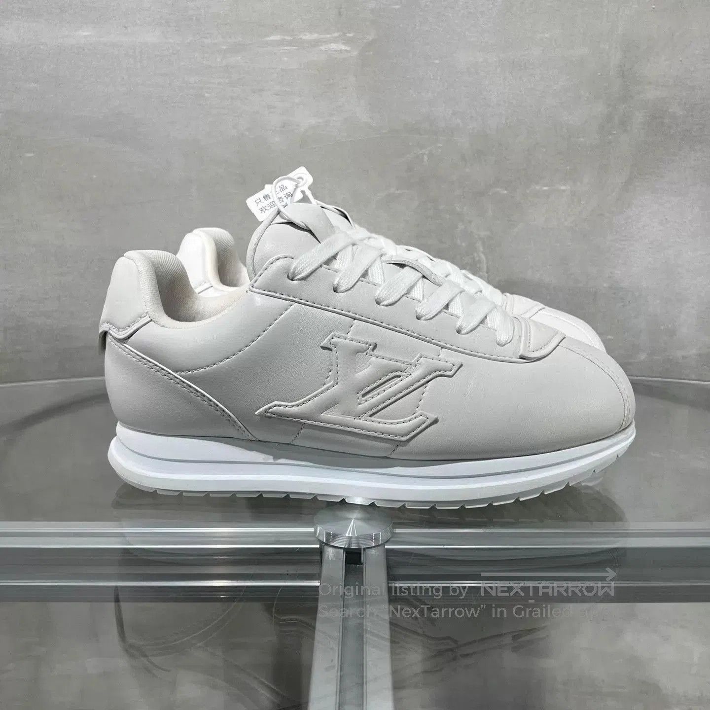 Louis Vuitton White Low-Top Sneakers Size 8.5. Size US 8.5 / EU 41-42 - 4 Thumbnail