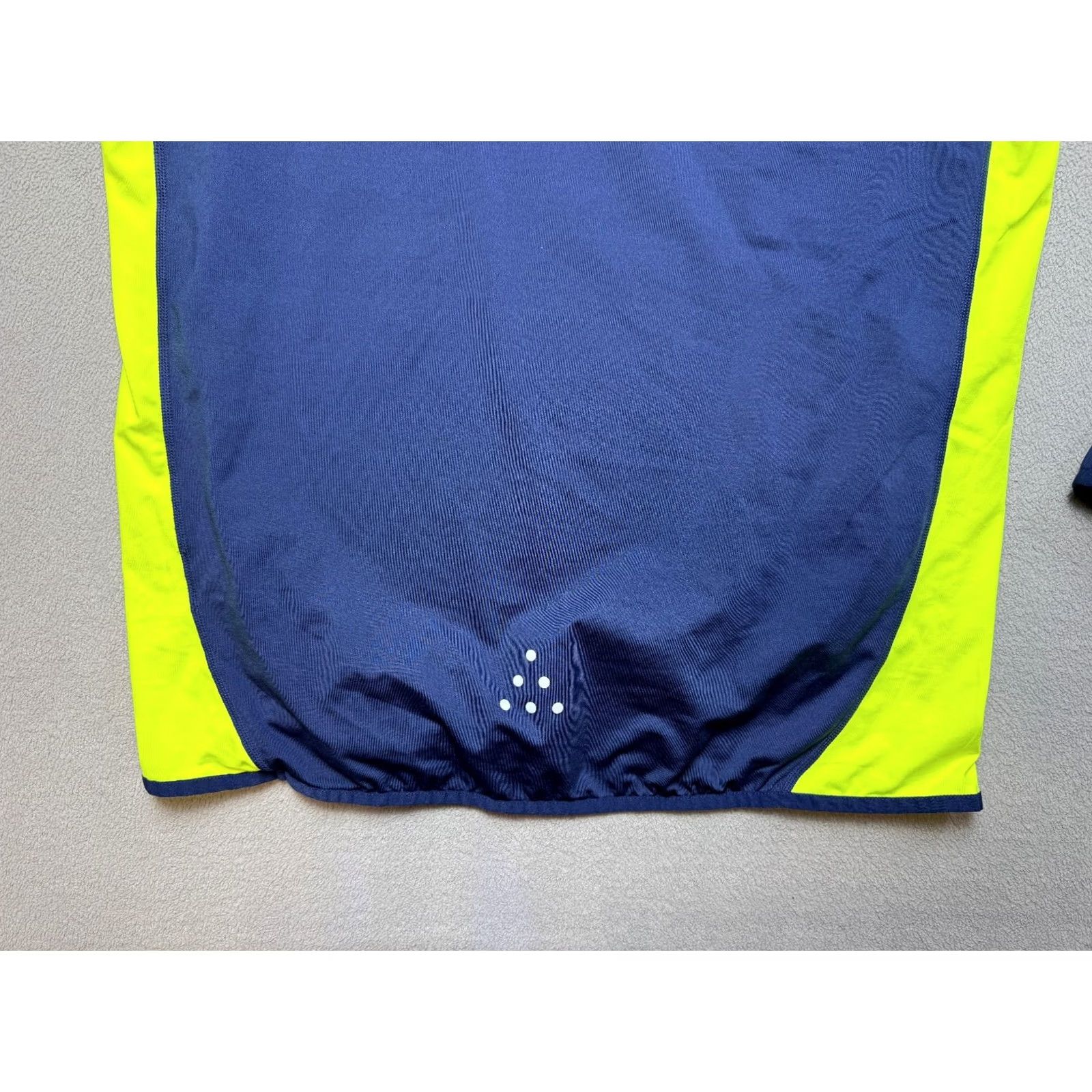Vintage Virgin London Marathon Blue Running Pullover Mens L Blue Size US L / EU 52-54 / 3 - 6 Thumbnail