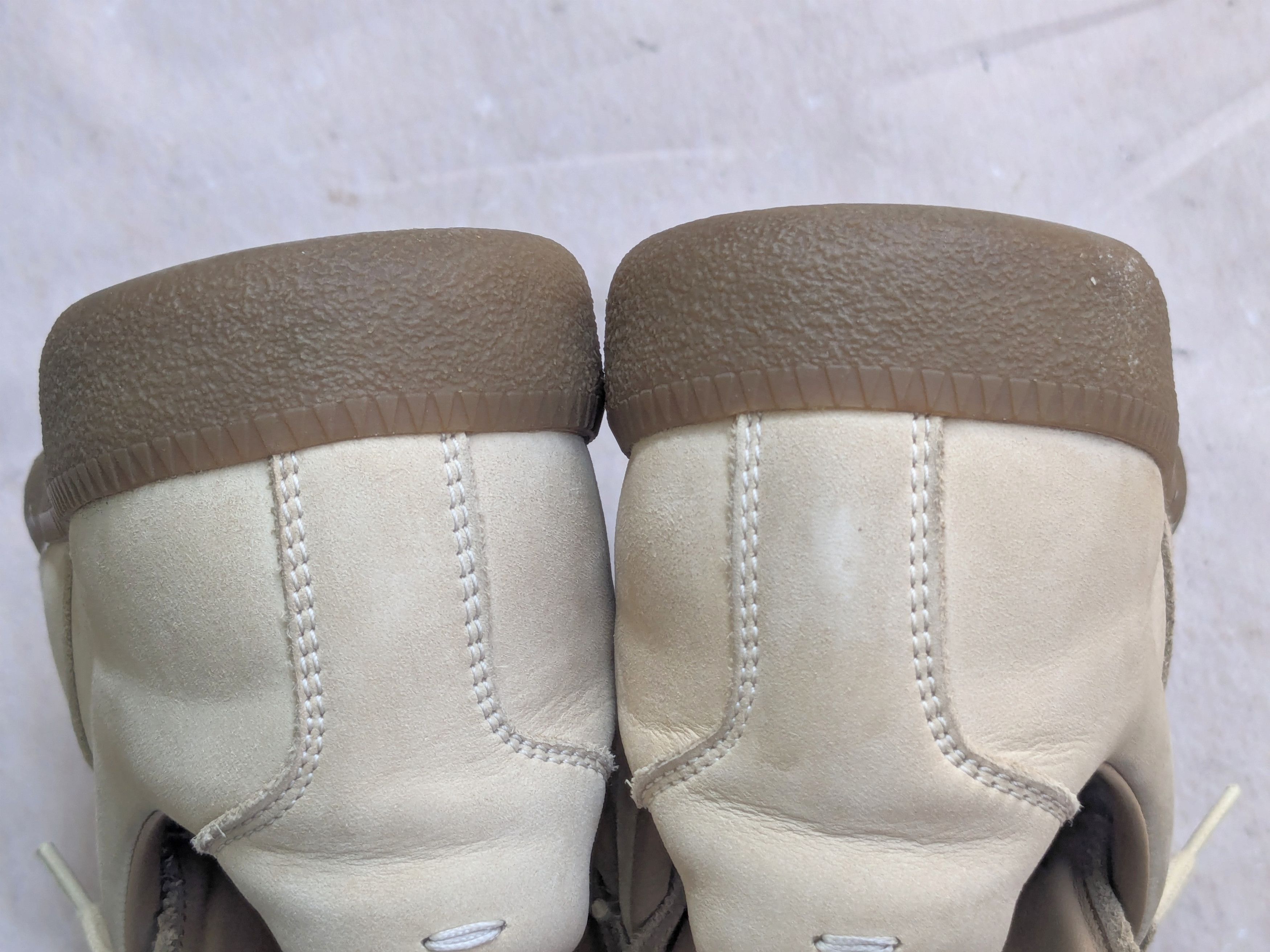Maison Margiela Maison Margiela GAT Replica Beige Paint 7 40 Suede Leather Size US 7 / EU 40 - 12 Thumbnail