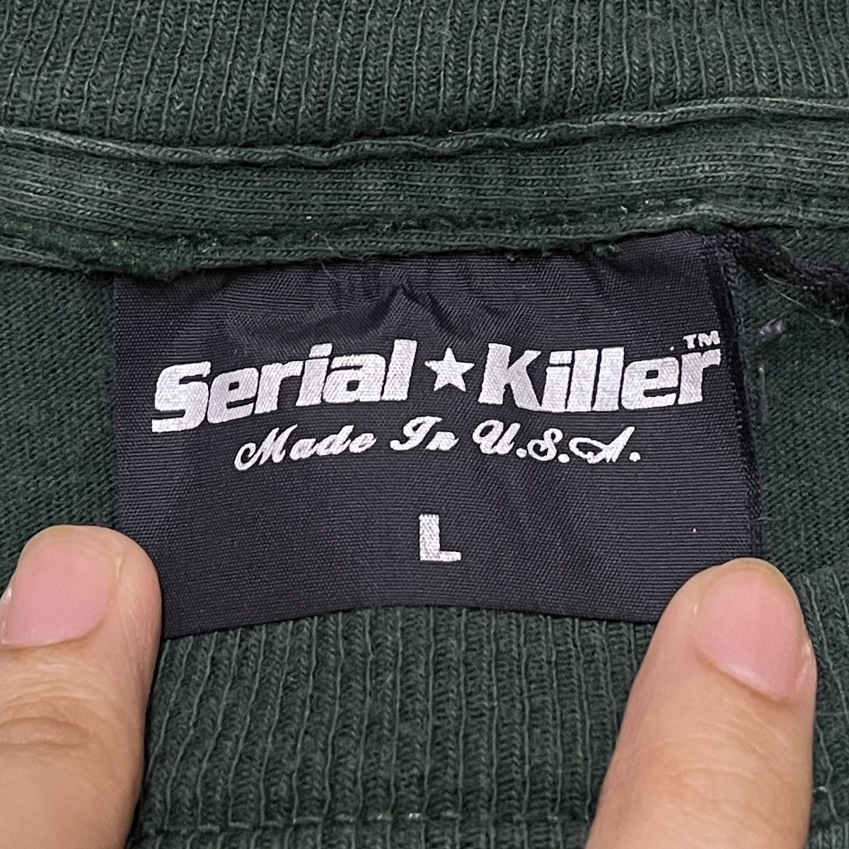 Vintage Very Rare Vintage Serial Killer Movie Lush T-shirt 1990s Size US L / EU 52-54 / 3 - 10 Thumbnail