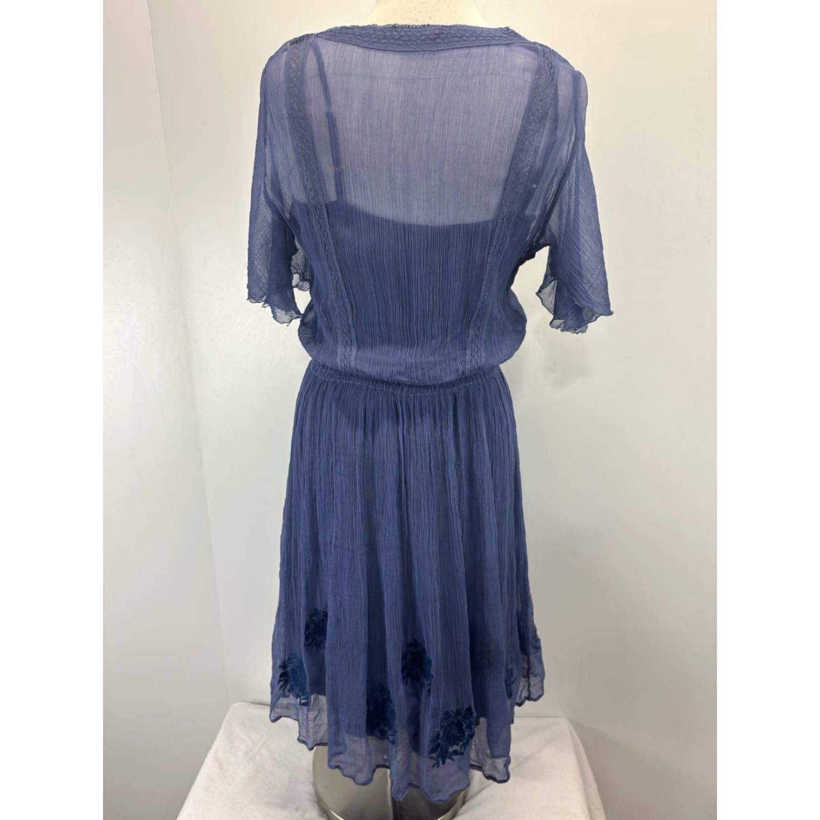 Vintage Sundance Led By Dreams Women's Blouson Floral Embroidered Drop Waist Midi Dress Petite S Blue Floral Embroidered Dress Vintage No Size L / US 10 / IT 46 - 3 Thumbnail