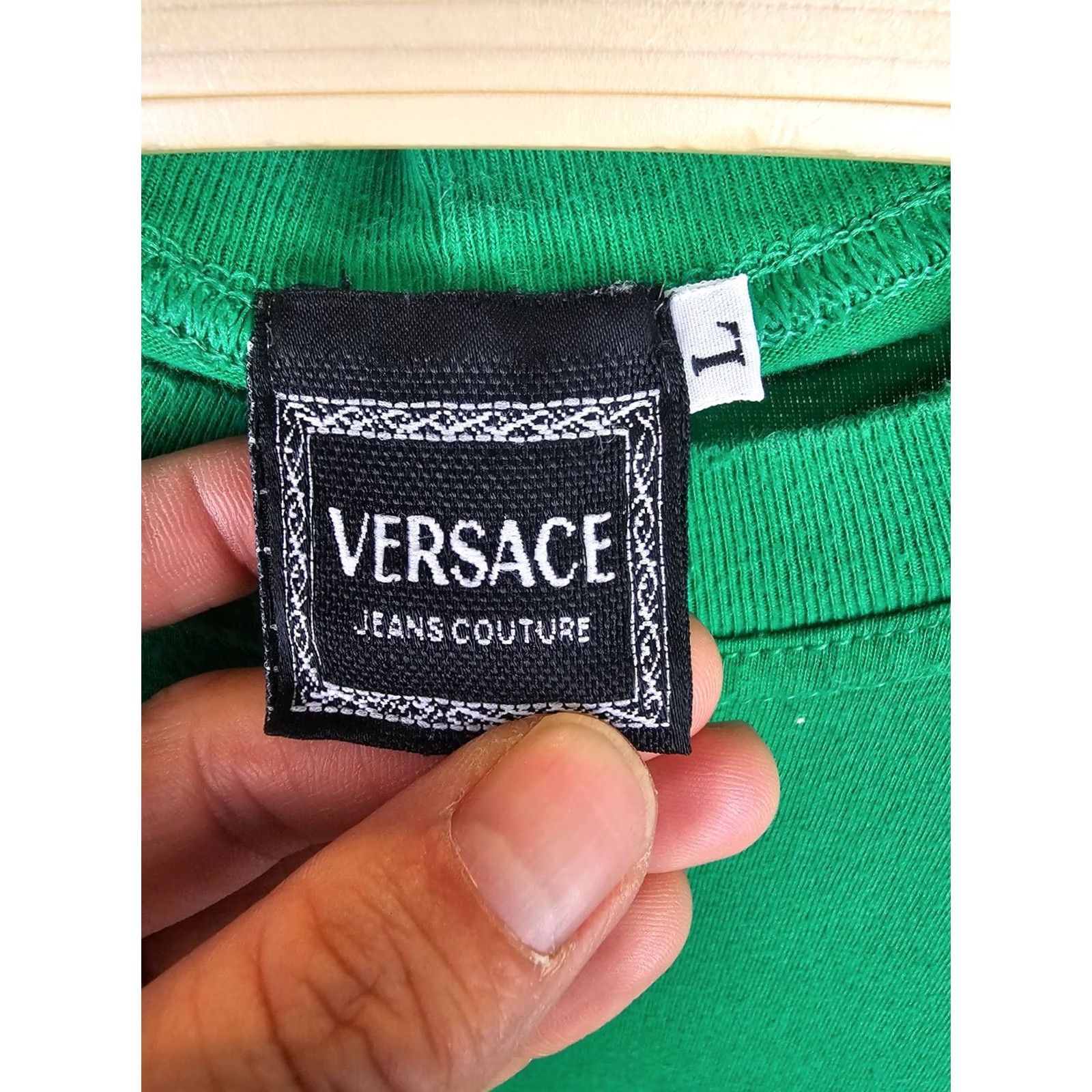 Versace Jeans Couture VINTAGE Versace Jeans Couture GREEN T-SHIRT Large Made In Italy Shirt Mens Size US L / EU 52-54 / 3 - 3 Thumbnail