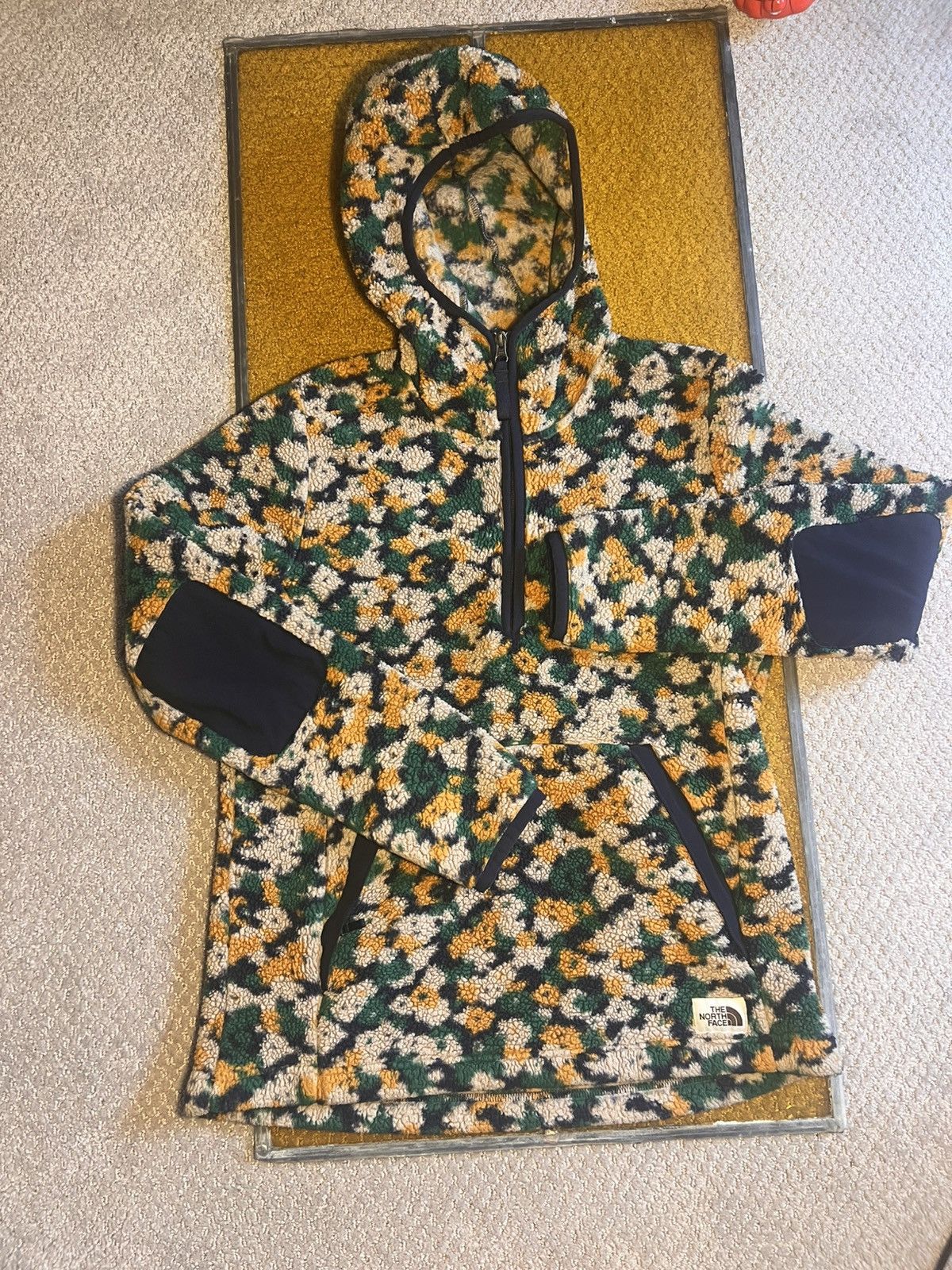 The North Face printed Sherpa fleece hoodie