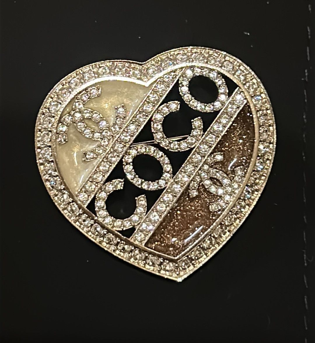 Chanel Chanel Crystal CC and Coco Mark Brooch Silver and Pink C23B Size ONE SIZE - 1 Thumbnail