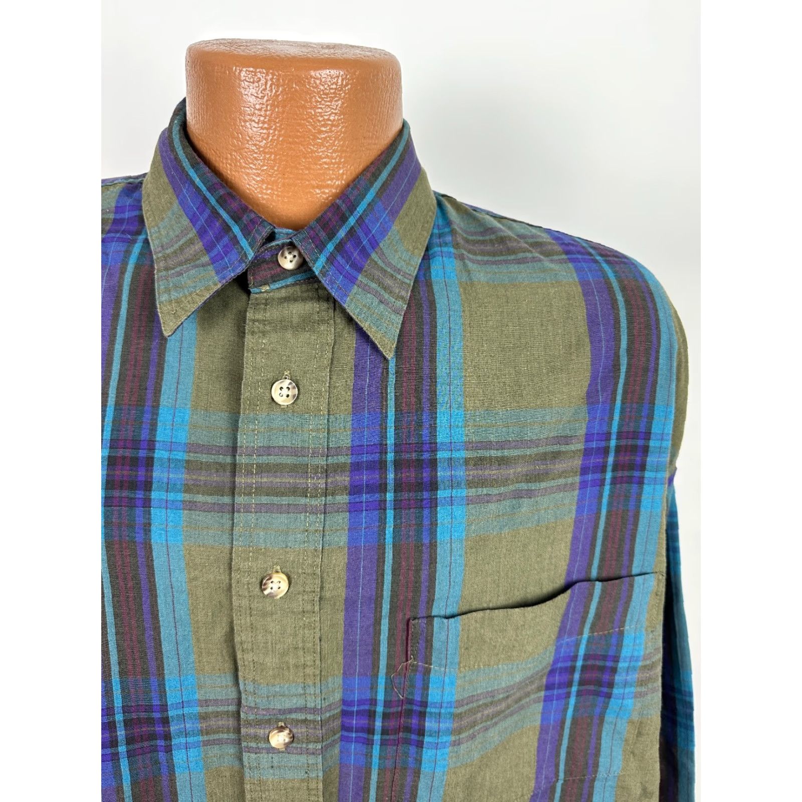 Van Heusen VINTAGE Van Heusen Shirt Men XL Olive Plaid 90s Casual Lightweight Button-Down Collar-Down Size US XL / EU 56 / 4 - 2 Thumbnail