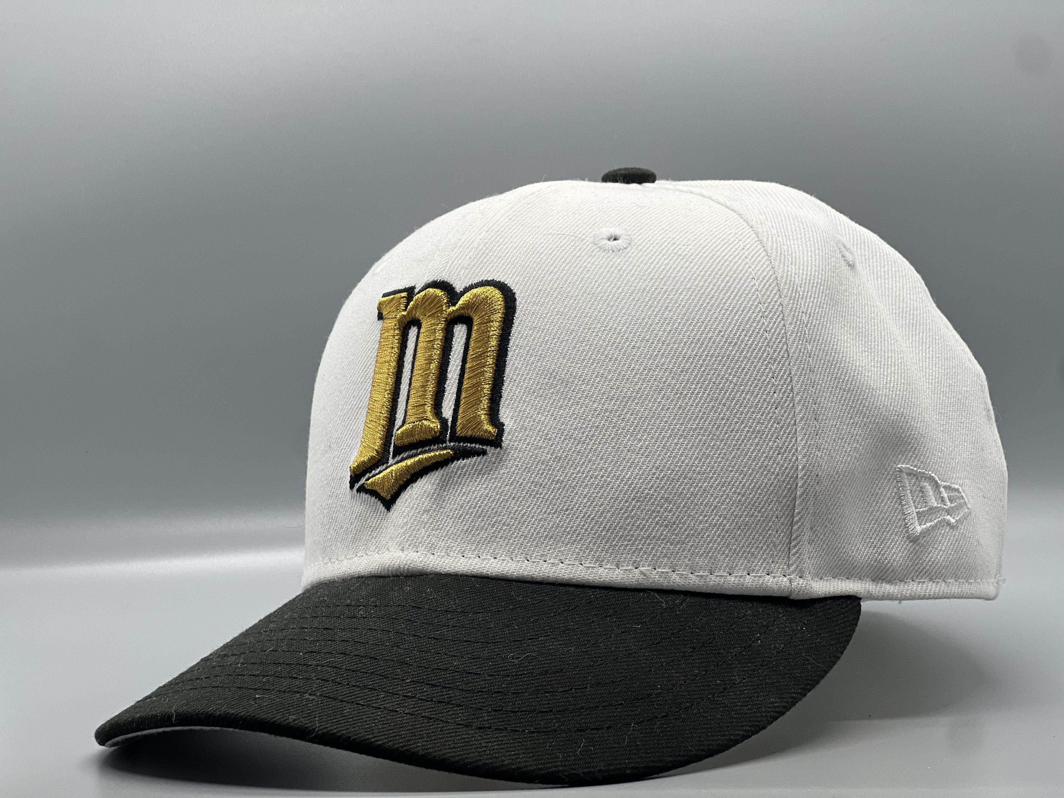 New Era Minnesota Twins 7 1/4 Fitted Hat Size ONE SIZE - 4 Thumbnail