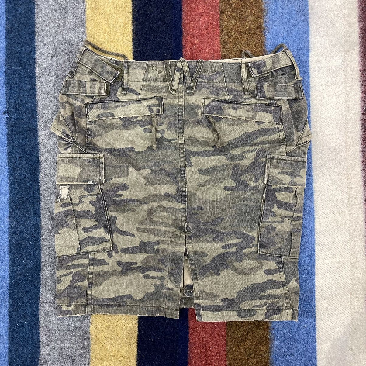Avirex AVIREX Camouflage Mini Skirt #2780-100 Size 30" / US 8 / IT 44 - 9 Thumbnail