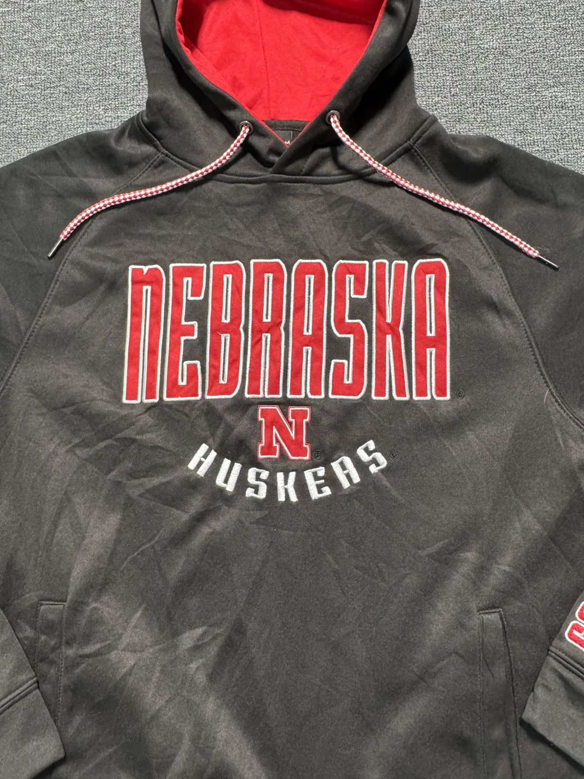 Colosseum Athletics × NCAA Nebraska Huskers Men’s M Hoodie Embroidered Spell Out NCAA Size US M / EU 48-50 / 2 - 3 Thumbnail