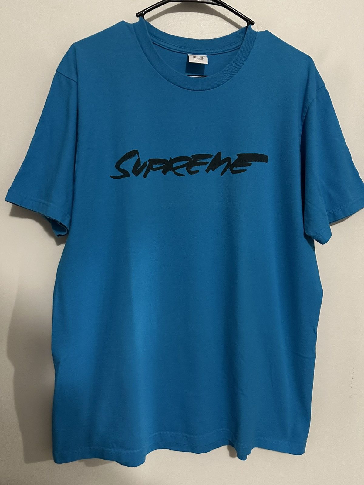 Supreme Supreme Futura Logo Tee Size US L / EU 52-54 / 3 - 1 Thumbnail