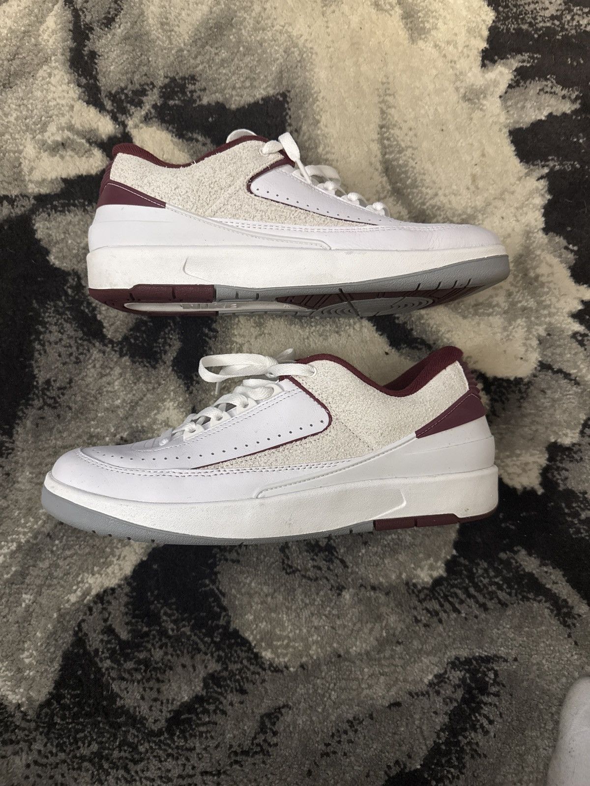 Jordan Brand Air Jordan 2 ‘Cherrywood’ Size US 9.5 / EU 42-43 - 2 Thumbnail