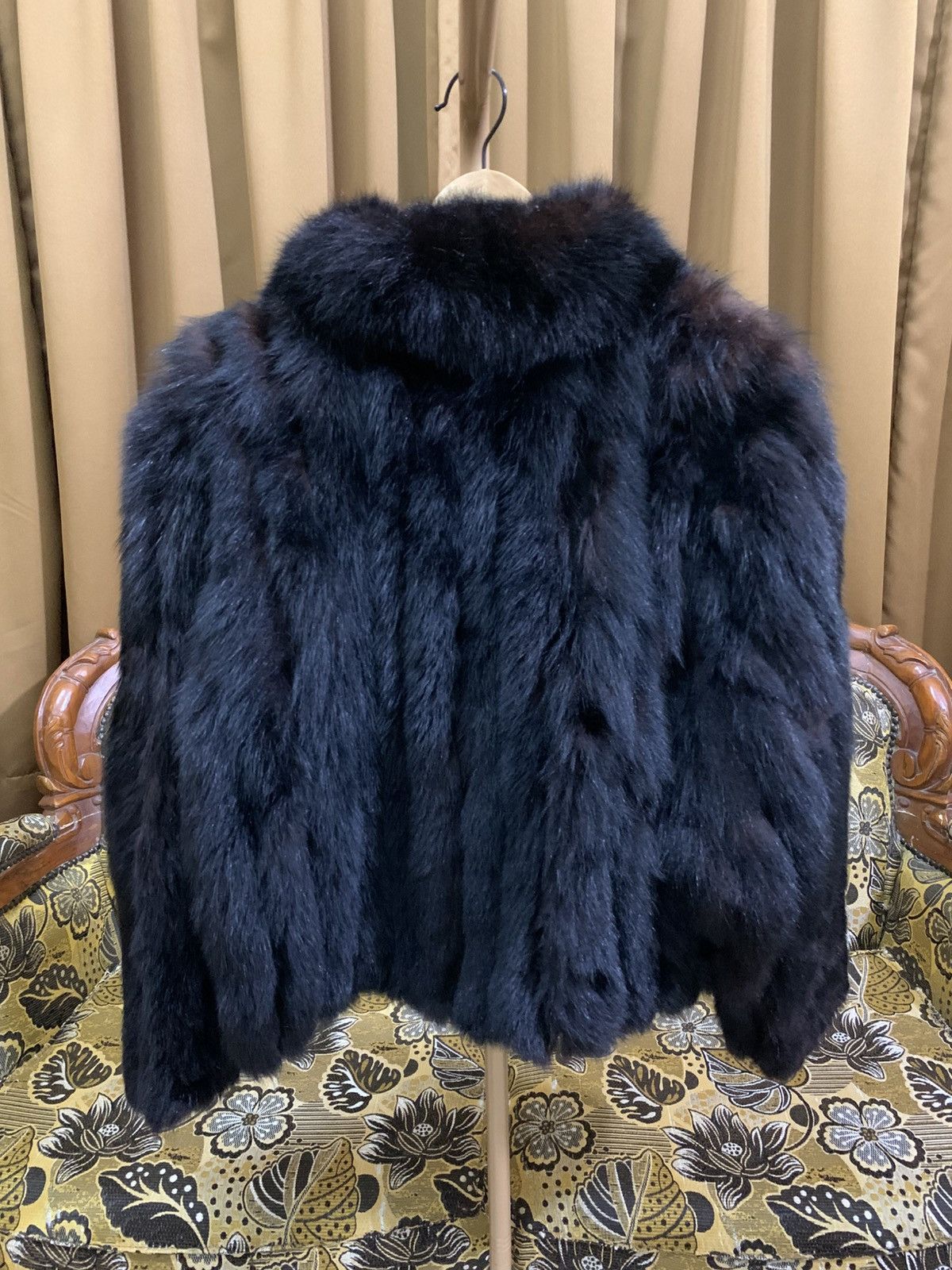 Sagafurs VINTAGE SAGA FOX FUR JACKET Size US L / EU 52-54 / 3 - 12 Thumbnail