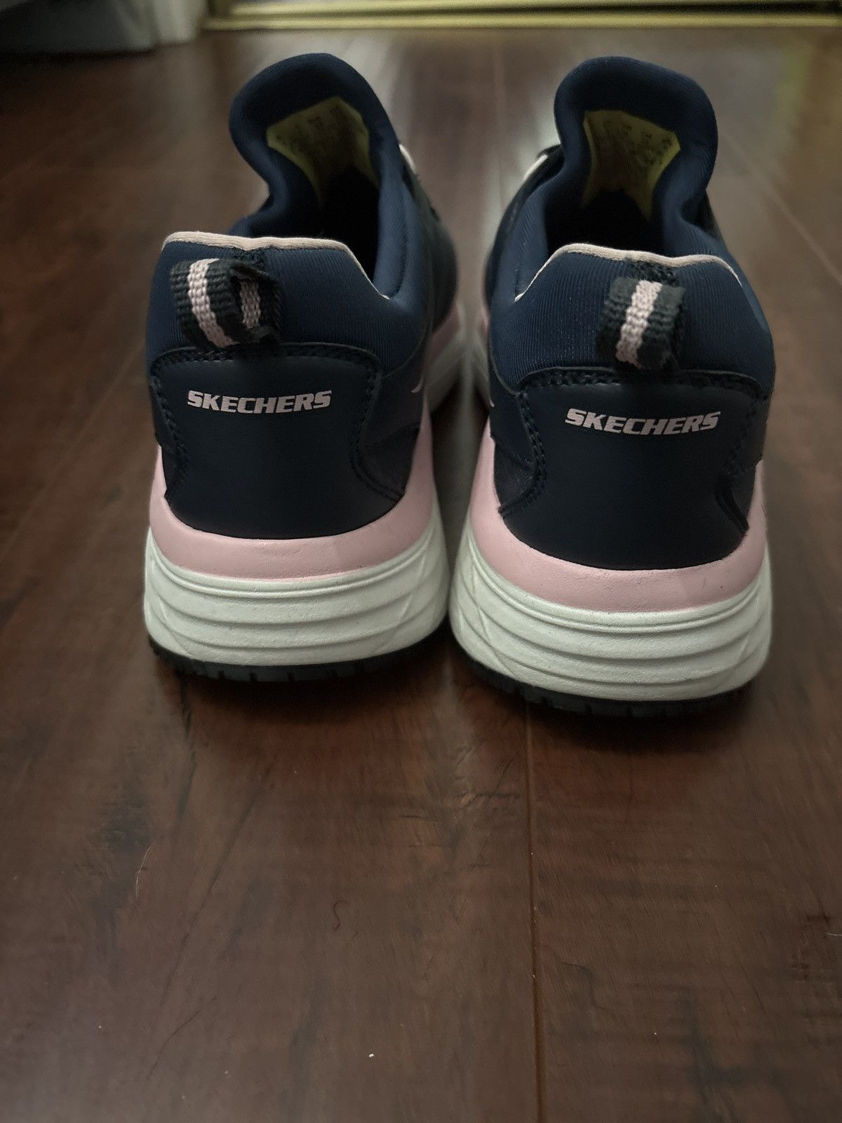 SKECHERS Black and Pink Size US 6 / IT 36 - 3 Thumbnail