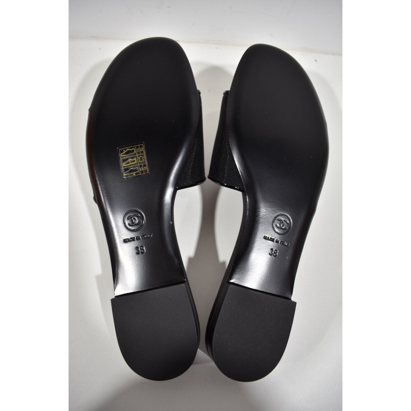 Chanel Chanel 23P Black Mesh Patent Leather CC Logo Slide Sandal Size US 8 / IT 38 - 12 Thumbnail