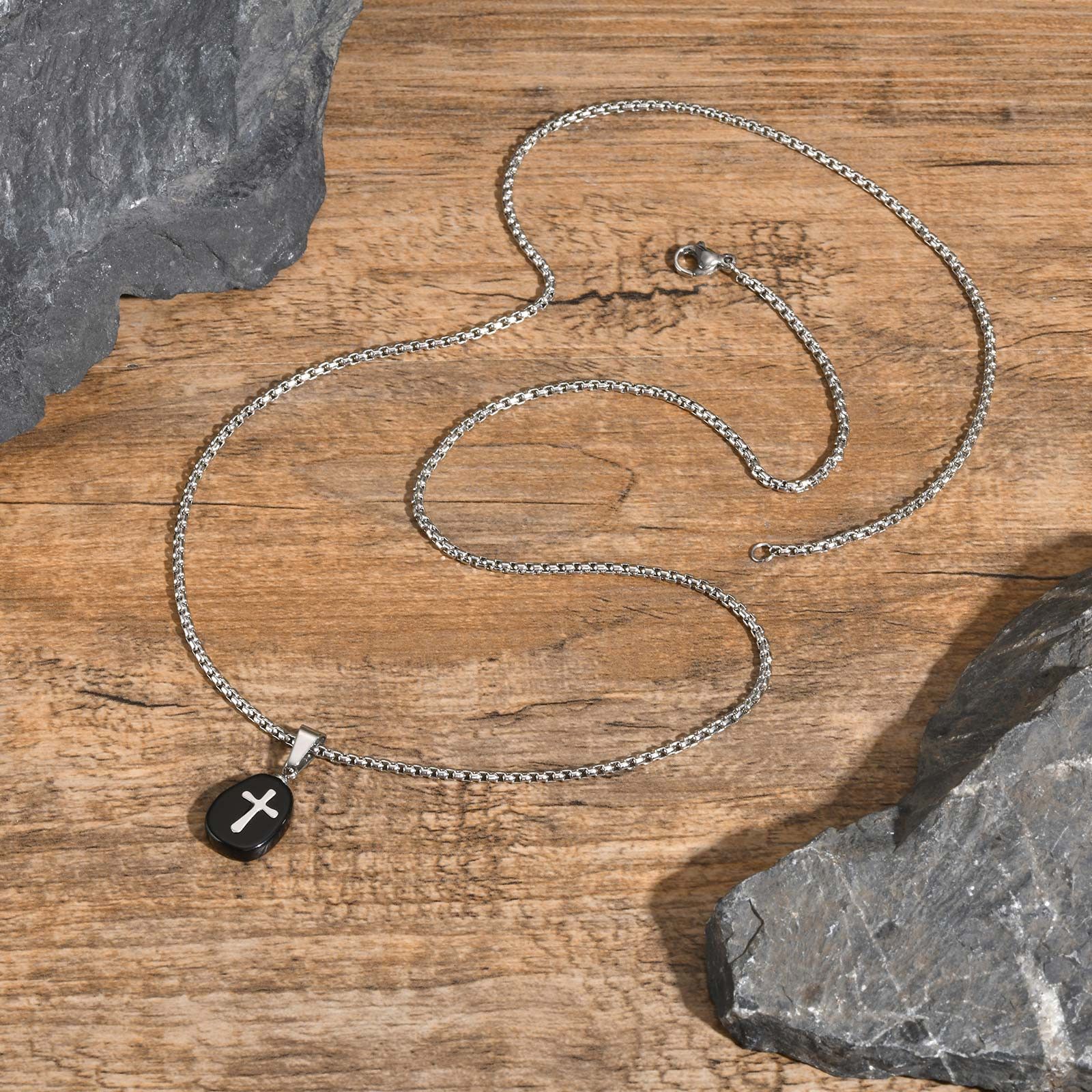 Jewelry Retro Classic Style Cross Necklace Size ONE SIZE - 2 Thumbnail