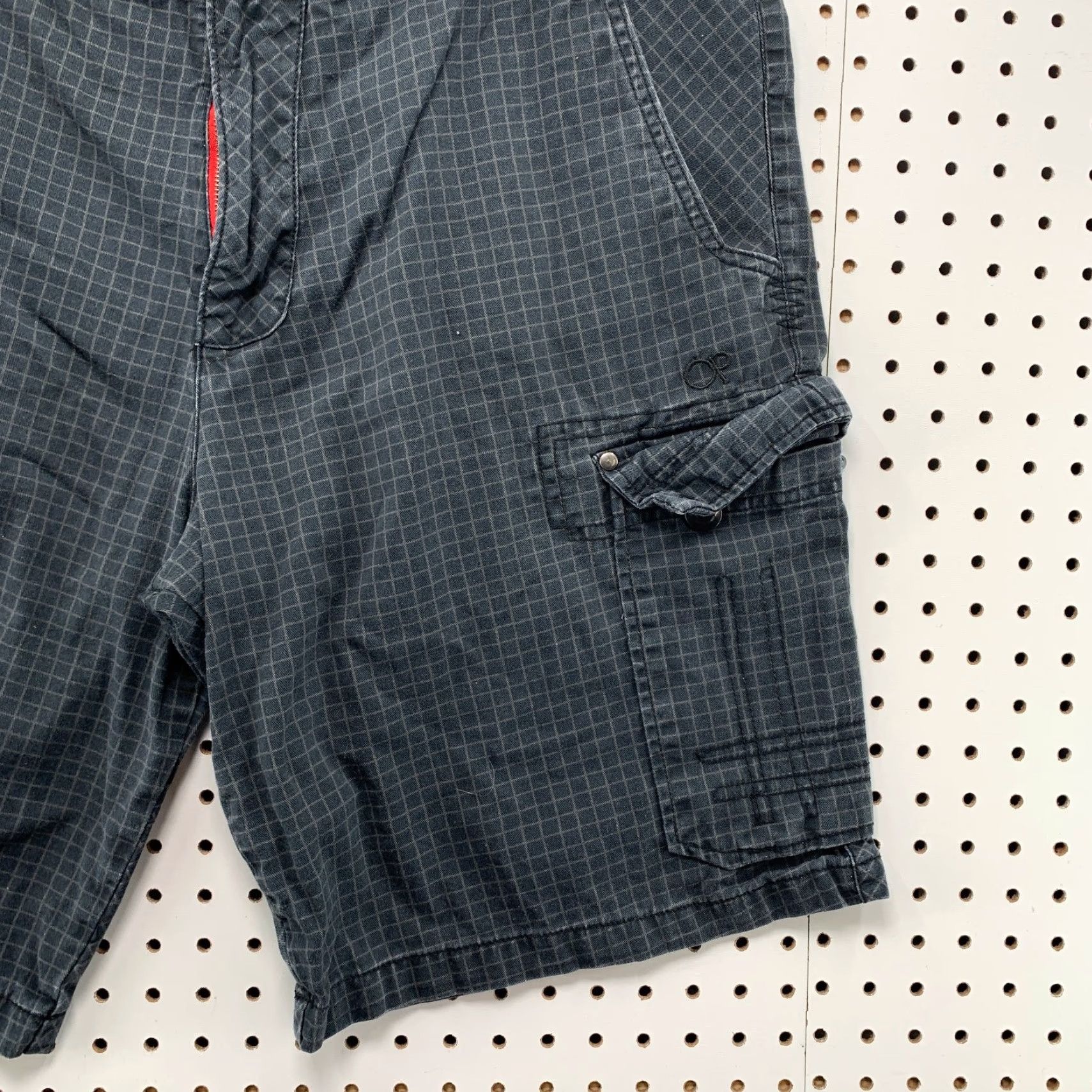 Vintage VINTAGE Ocean Pacific Cargo Shorts Mens 42 Black Checkered Cargo Shorts Mens 42 Black Checkered Size US 42 / EU 58 - 7 Thumbnail