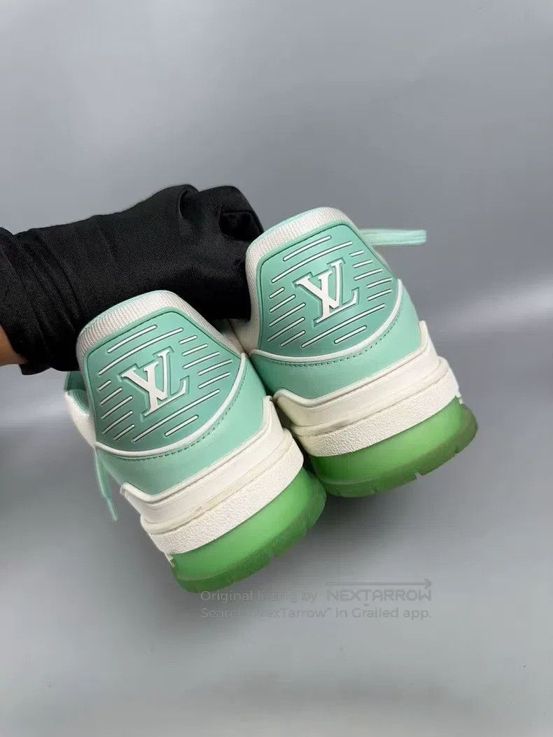 Louis Vuitton Louis Vuitton Christmas Limited White and Green Trainer Ca Size US 7 / EU 40 - 8 Thumbnail