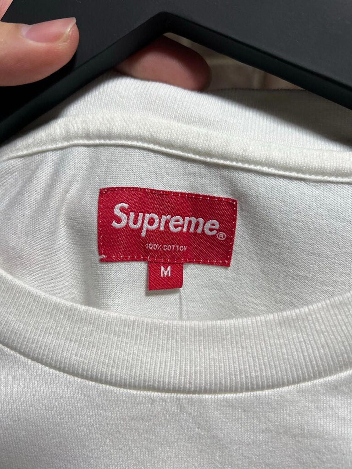 Supreme Supreme Small Box Logo White Tee Sz. M Size US M / EU 48-50 / 2 - 3 Thumbnail