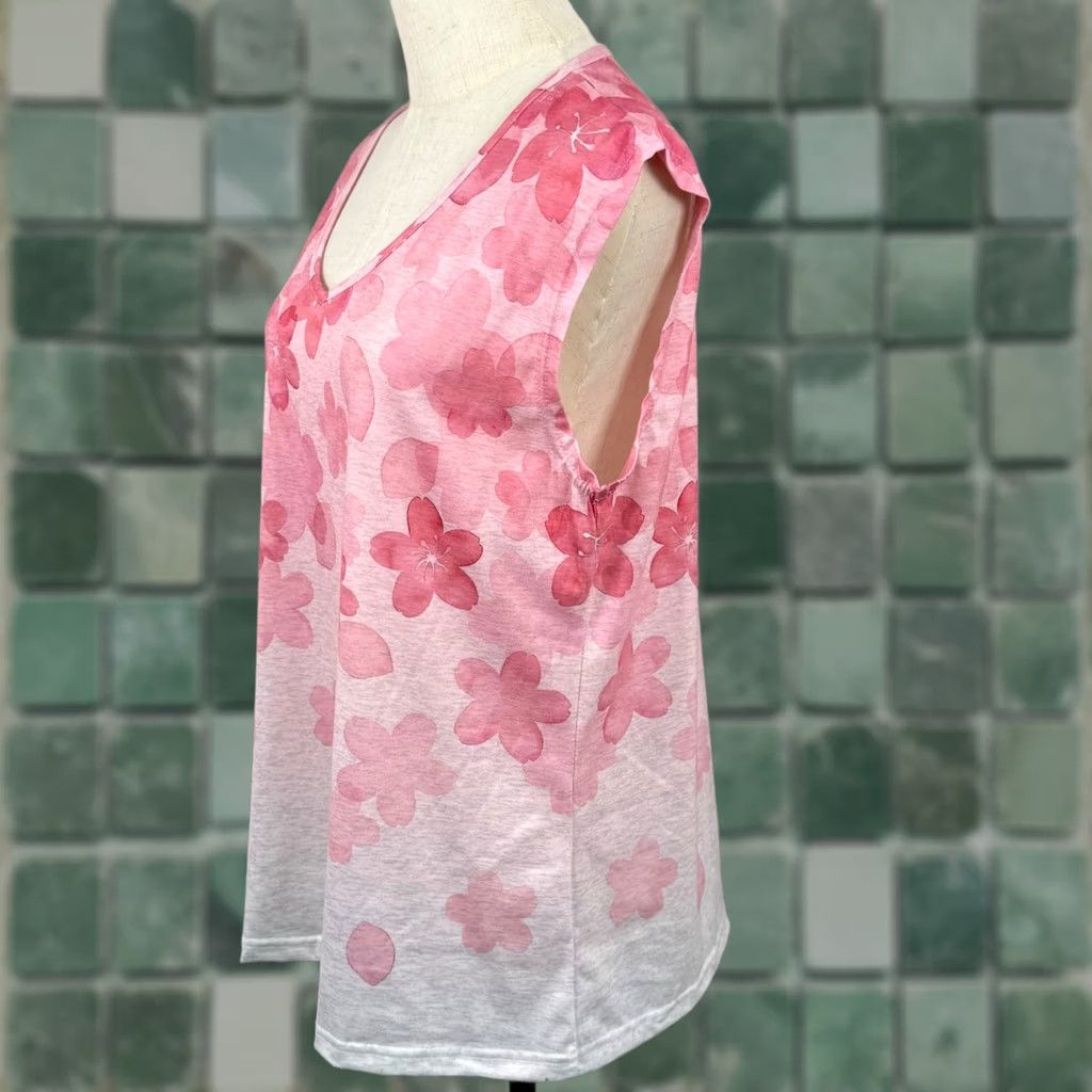 Pinko Noracora XL Sleeveless Top Pink Floral Cherry Blossom Ombre V-Neck Coquette GUC Size XL / US 12-14 / IT 48-50 - 1 Thumbnail