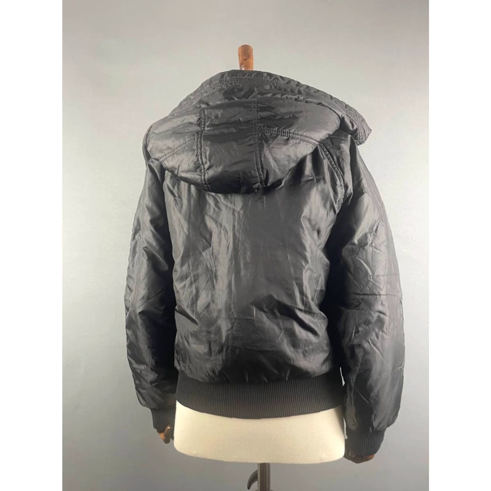 Polo Ralph Lauren Polo Ralph Lauren Jacket Women M Black Polyester Long Sleeve Full Zip Regular Fit Vintage: No Size M / US 6-8 / IT 42-44 - 2 Thumbnail