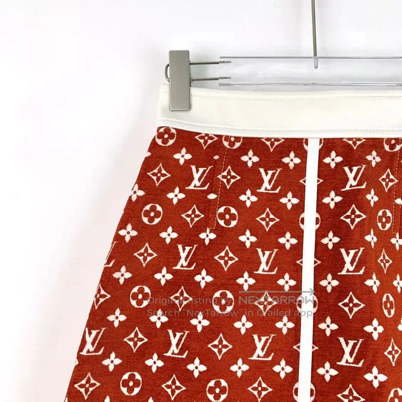 Louis Vuitton Louis Vuitton Red Printed Skirt for Women . Size 22" - 3 Thumbnail