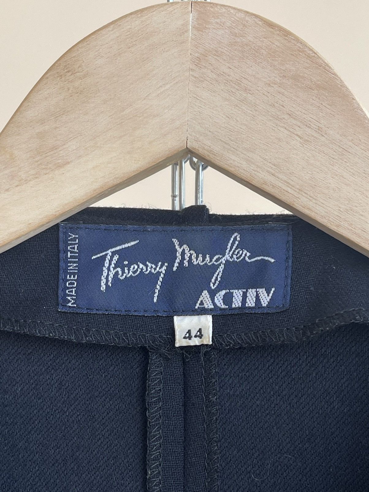 Thierry Mugler Activ Sculptural Fitted Button Wool Hooded Coat Vintage 80s Size L / US 10 / IT 46 - 12 Thumbnail