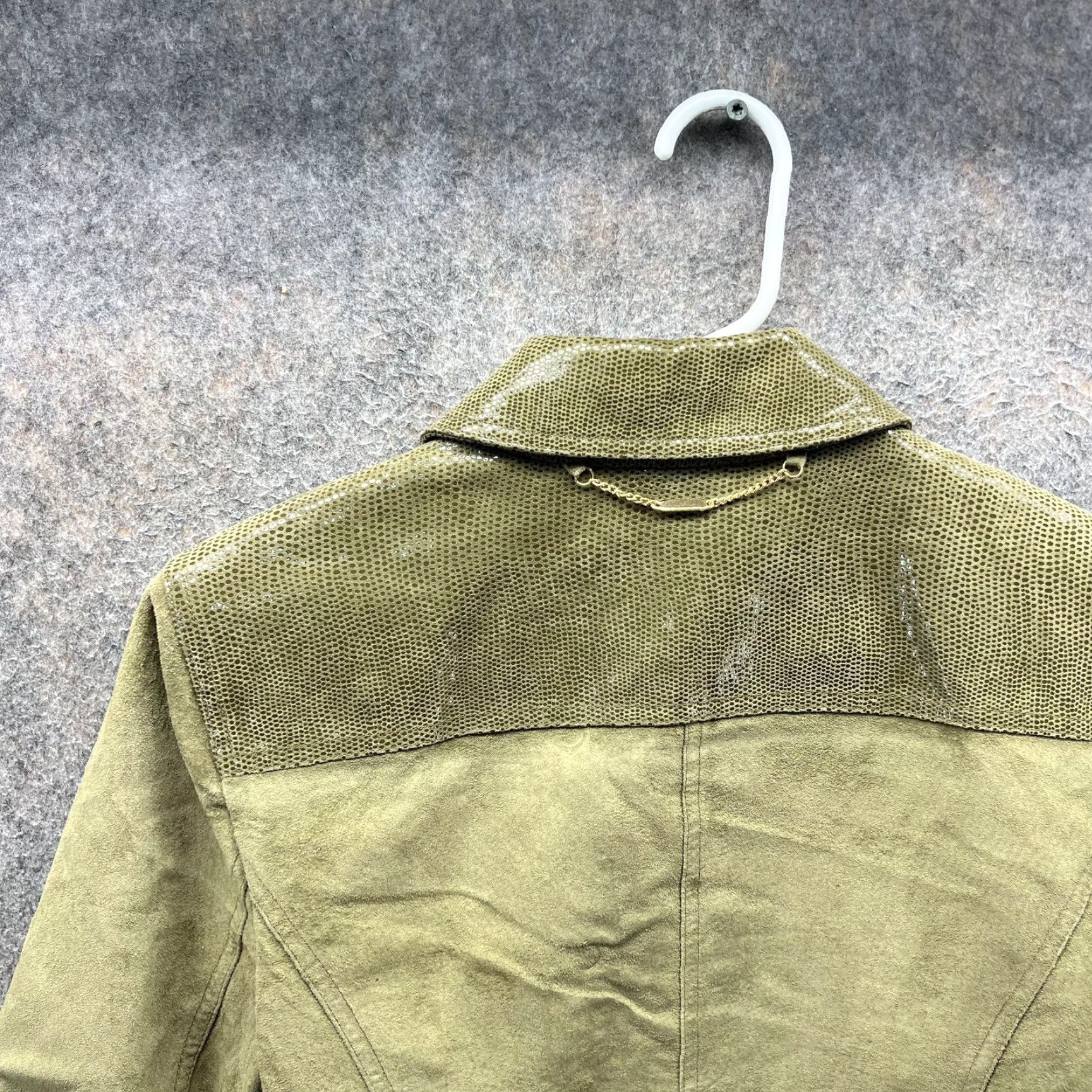 St. John VINTAGE St John Sport Jacket Womens S Green Leather Full Zip Moto Pockets Textured Size S / US 4 / IT 40 - 6 Thumbnail