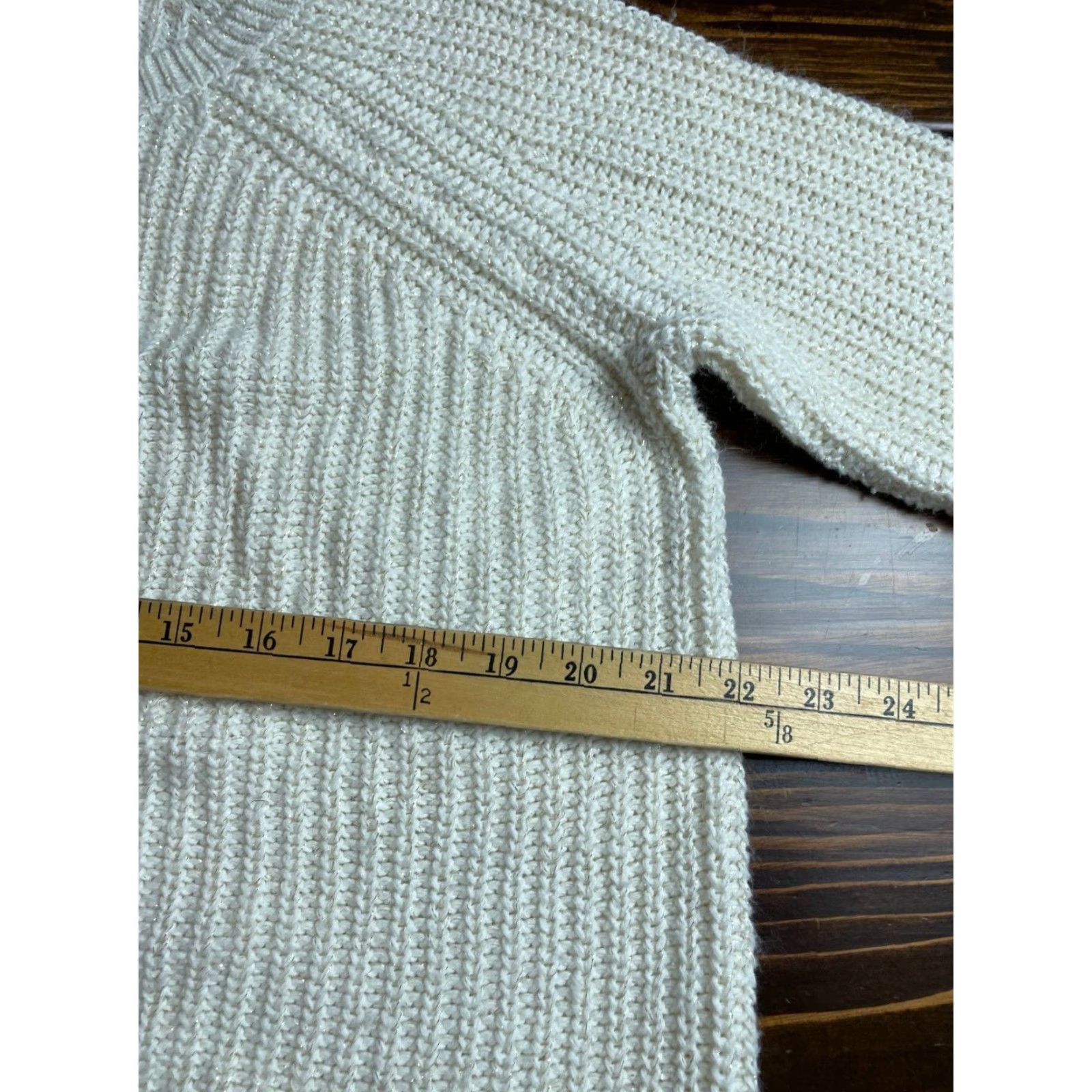 Faded Glory Faded Glory Sweater Women's XXL Cream Metallic Round Neck Long Sleeve Pullover Casual Travel 2000s Mens Womens Boys Girls Size XXL / US 16-18 / IT 52-54 - 5 Thumbnail