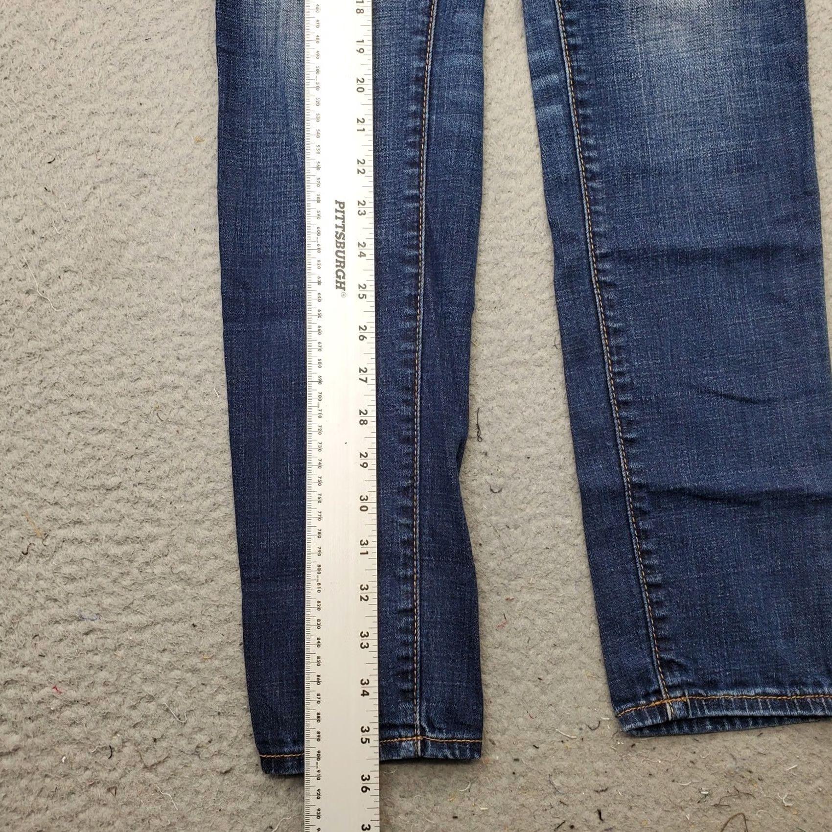 American Eagle Outfitters American Eagle Outfitters Jegging Jeans Womens 0 Blue Denim Whiskered 5-Pocket Jeans Womens Size 0 Blue Denim 5-Pocket Stretch Regular Mens, Womens Size 25" / US 0 / IT 36 - 3 Thumbnail