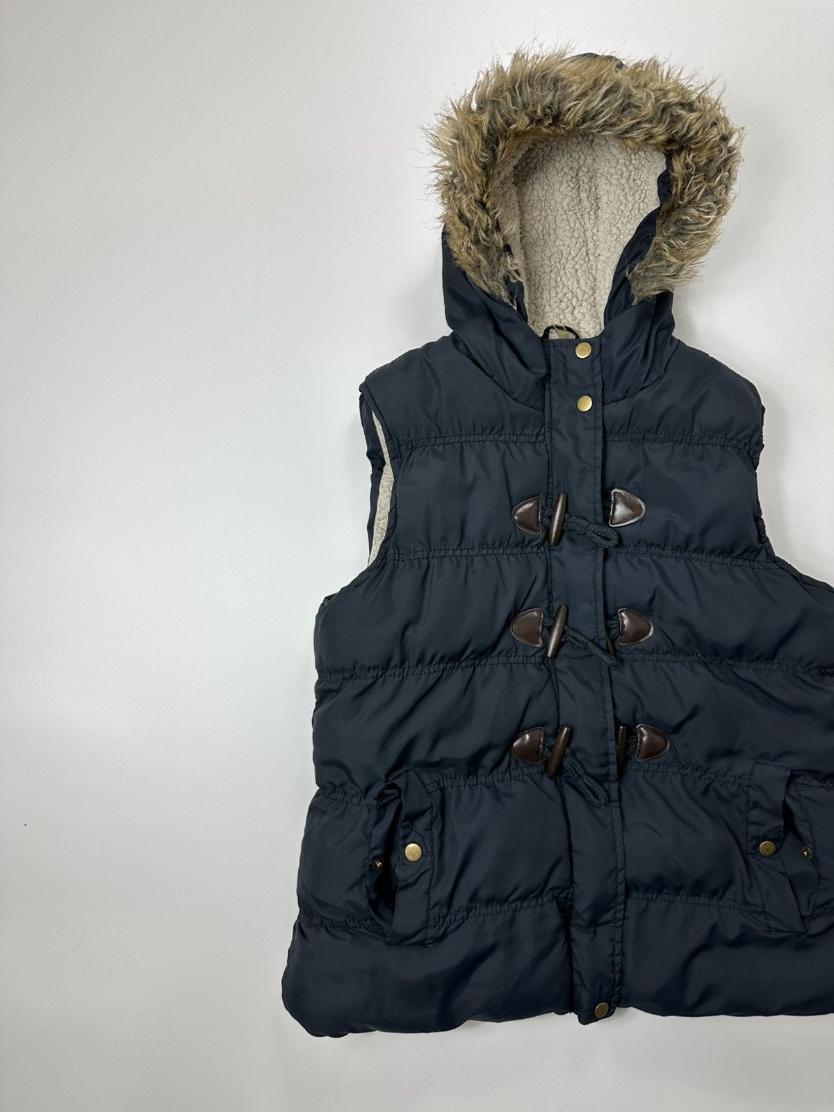 Japanese Brand Faux Fur Women's Vest Wood Button Fit Size L / US 10 / IT 46 - 2 Thumbnail